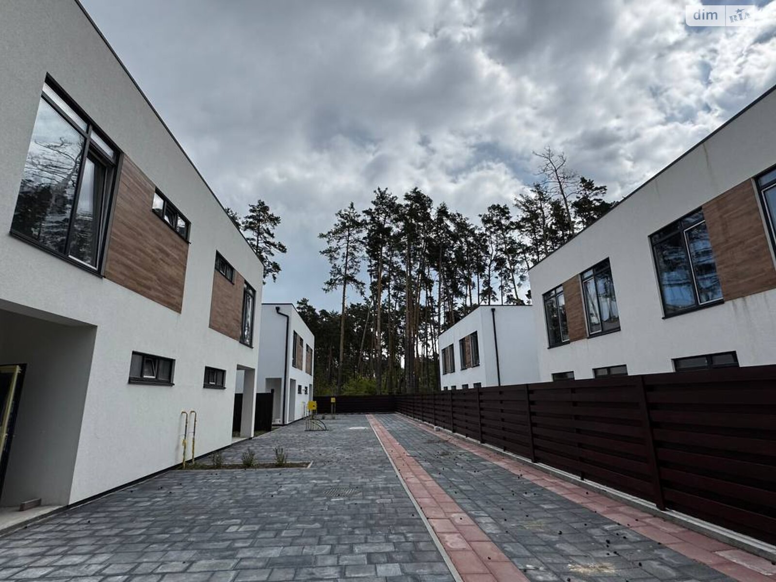 двоповерховий дуплекс, 120 кв. м, цегла. Продаж в Бучі, район Буча фото 1 двоповерховий дуплекс, 120 кв. м, цегла. Продаж в Бучі, район Буча фото 1