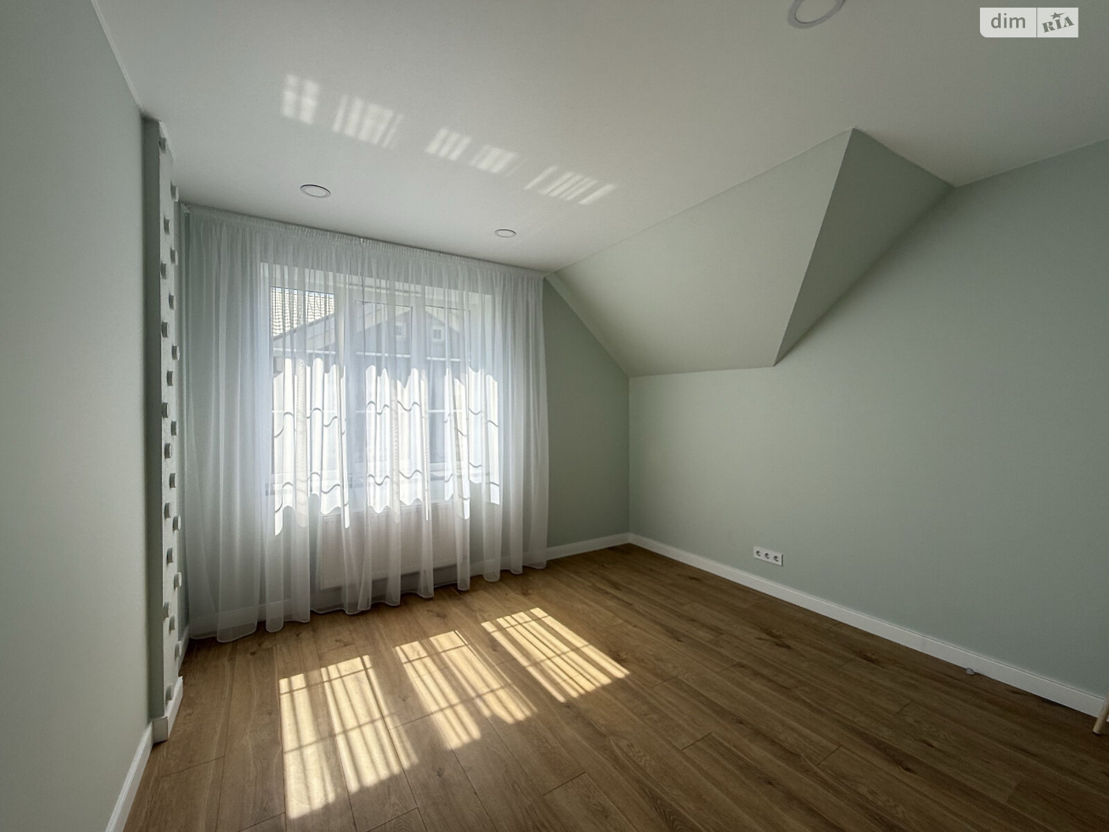 двухэтажный дуплекс, 122 кв. м, кирпич. Продажа в Буче район Буча фото 1