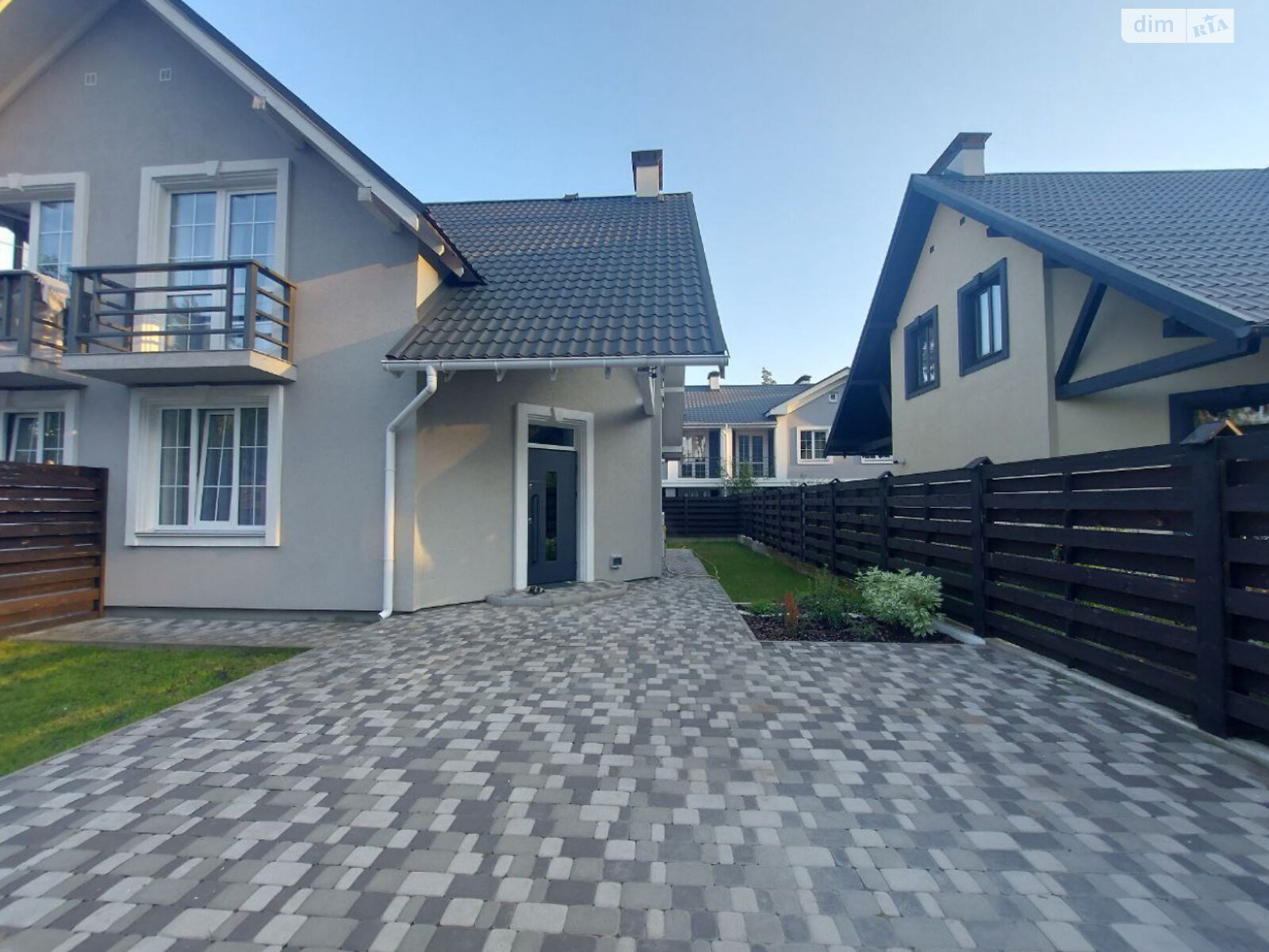 двухэтажный дуплекс, 122 кв. м, кирпич. Продажа в Буче район Буча фото 1