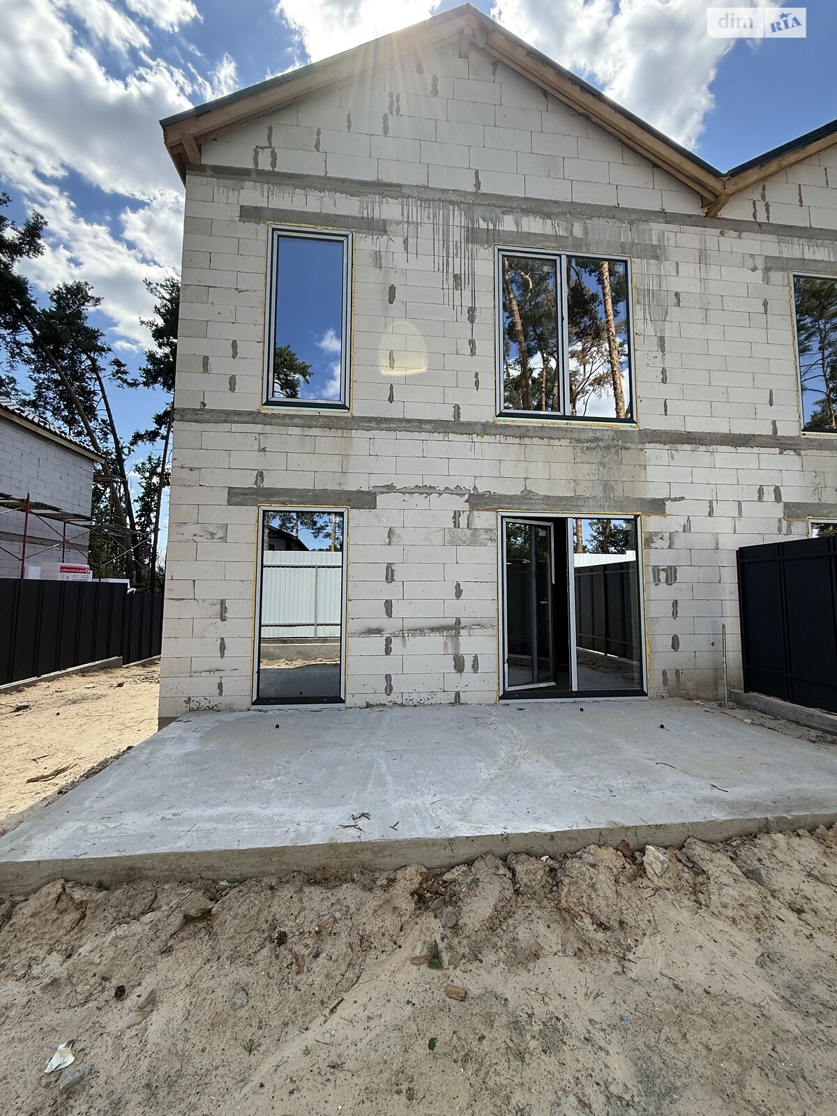 двухэтажный дуплекс, 120 кв. м, кирпич. Продажа в Буче район Буча фото 1 двухэтажный дуплекс, 120 кв. м, кирпич. Продажа в Буче район Буча фото 1