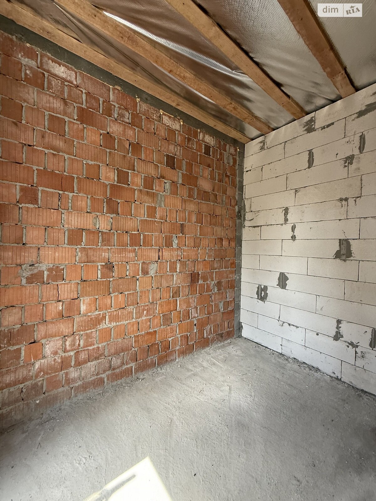 двухэтажный дуплекс, 120 кв. м, кирпич. Продажа в Буче район Буча фото 1 двухэтажный дуплекс, 120 кв. м, кирпич. Продажа в Буче район Буча фото 1