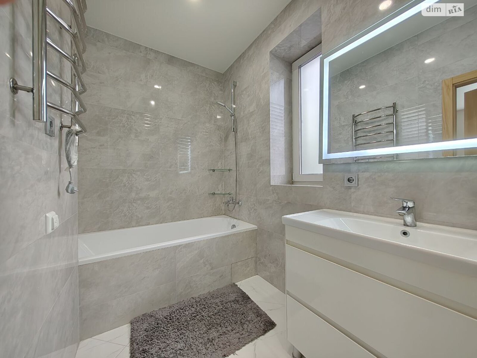 двоповерховий дуплекс, 130.2 кв. м, керамічний блок. Продаж в Бучі, район Буча фото 1 двоповерховий дуплекс, 130.2 кв. м, керамічний блок. Продаж в Бучі, район Буча фото 1