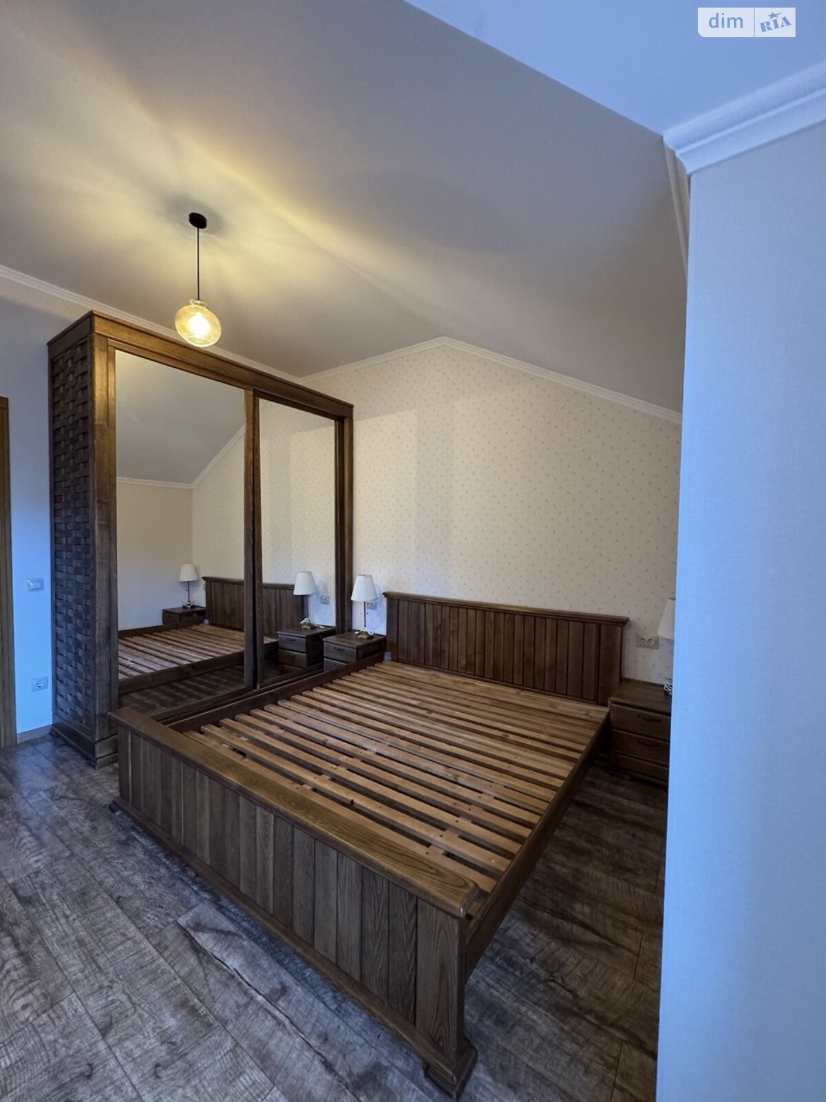 двухэтажный дуплекс, 110 кв. м, кирпич. Продажа в Буче район Буча фото 1 двухэтажный дуплекс, 110 кв. м, кирпич. Продажа в Буче район Буча фото 1