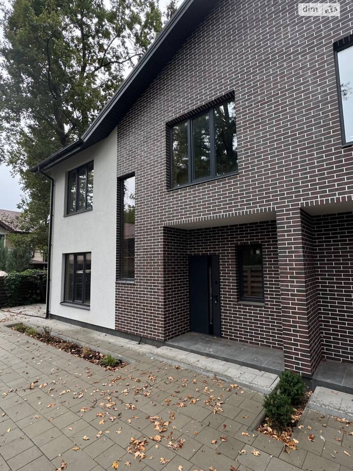 двоповерховий дуплекс, 120 кв. м, кирпич. Продаж в Бучі, район Буча фото 1 двоповерховий дуплекс, 120 кв. м, кирпич. Продаж в Бучі, район Буча фото 1