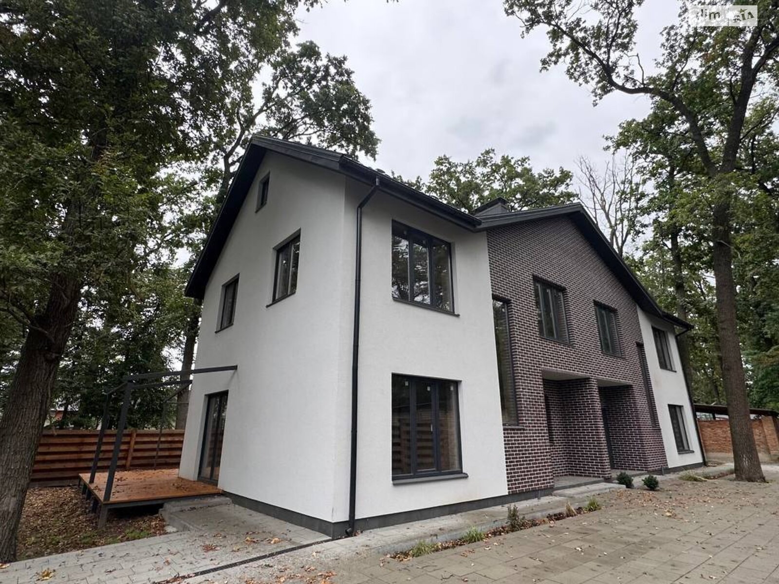 двоповерховий дуплекс, 120 кв. м, кирпич. Продаж в Бучі, район Буча фото 1 двоповерховий дуплекс, 120 кв. м, кирпич. Продаж в Бучі, район Буча фото 1