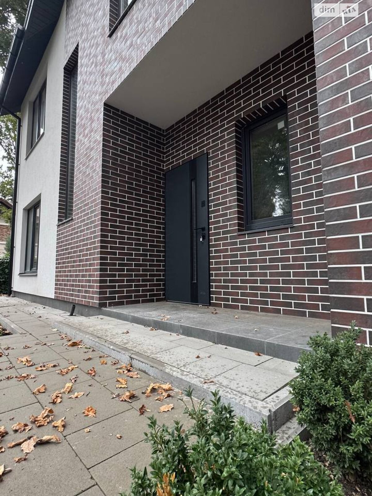 двоповерховий дуплекс, 120 кв. м, кирпич. Продаж в Бучі, район Буча фото 1 двоповерховий дуплекс, 120 кв. м, кирпич. Продаж в Бучі, район Буча фото 1