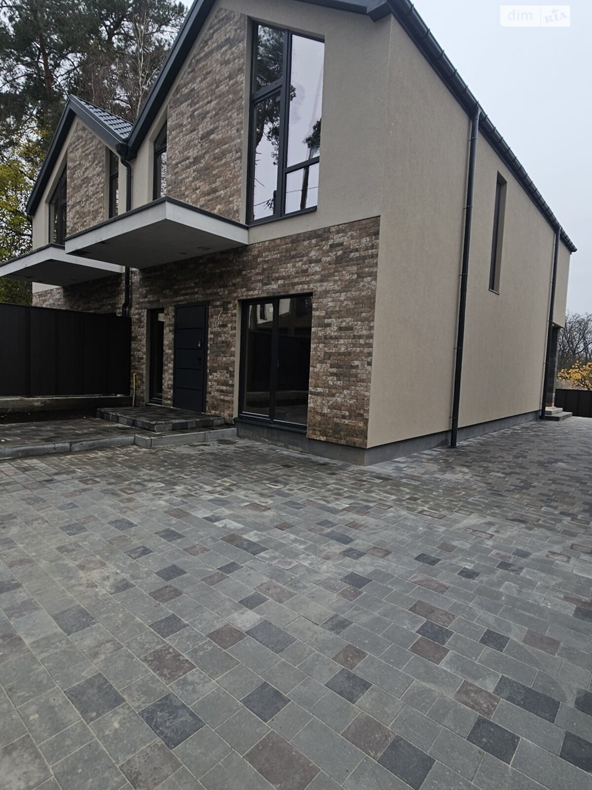 двоповерховий дуплекс, 106 кв. м, кирпич. Продаж в Бучі, район Буча фото 1 двоповерховий дуплекс, 106 кв. м, кирпич. Продаж в Бучі, район Буча фото 1