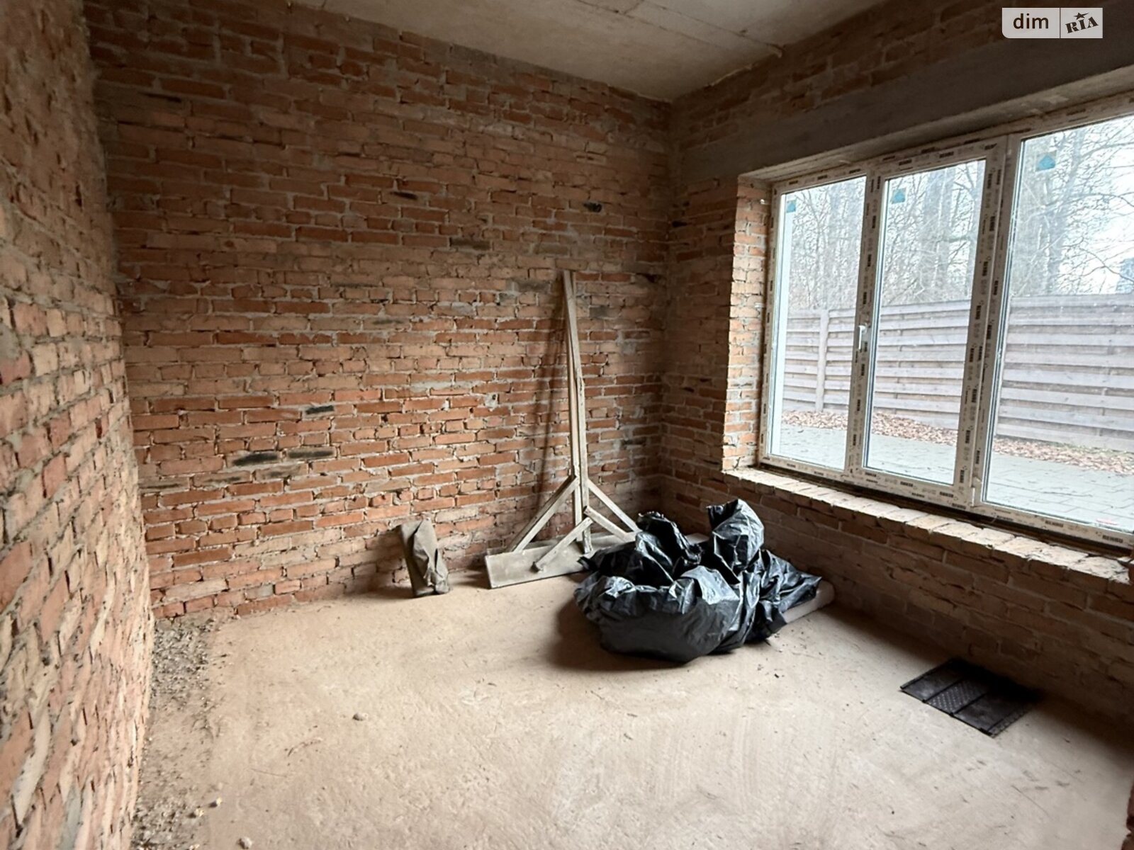 двухэтажный дуплекс, 120 кв. м, кирпич. Продажа в Буче район Буча фото 1 двухэтажный дуплекс, 120 кв. м, кирпич. Продажа в Буче район Буча фото 1