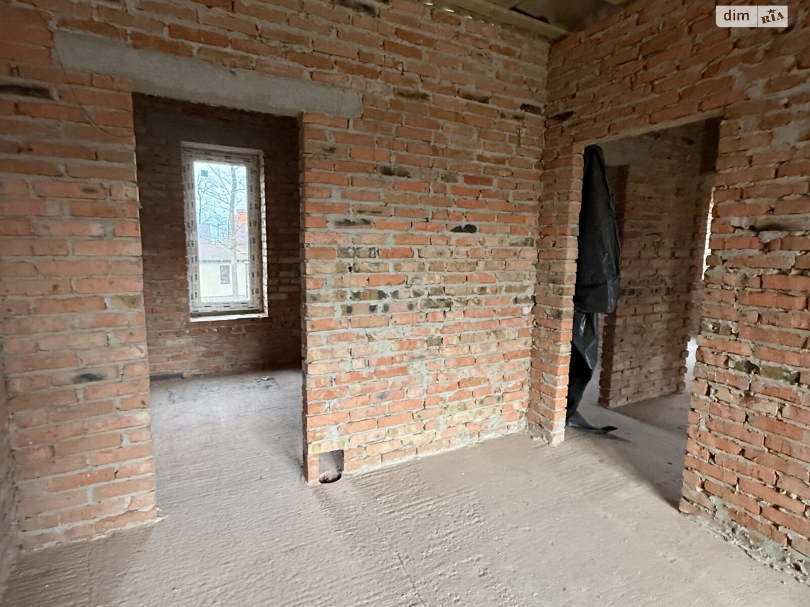 двухэтажный дуплекс, 120 кв. м, кирпич. Продажа в Буче район Буча фото 1 двухэтажный дуплекс, 120 кв. м, кирпич. Продажа в Буче район Буча фото 1