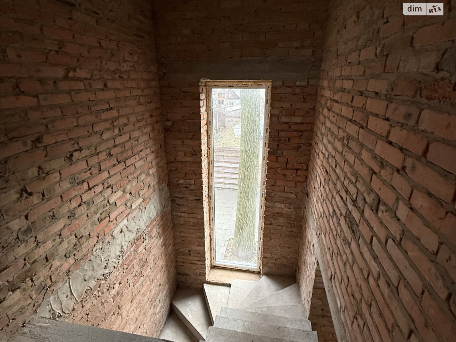 двухэтажный дуплекс, 120 кв. м, кирпич. Продажа в Буче район Буча фото 1 двухэтажный дуплекс, 120 кв. м, кирпич. Продажа в Буче район Буча фото 1