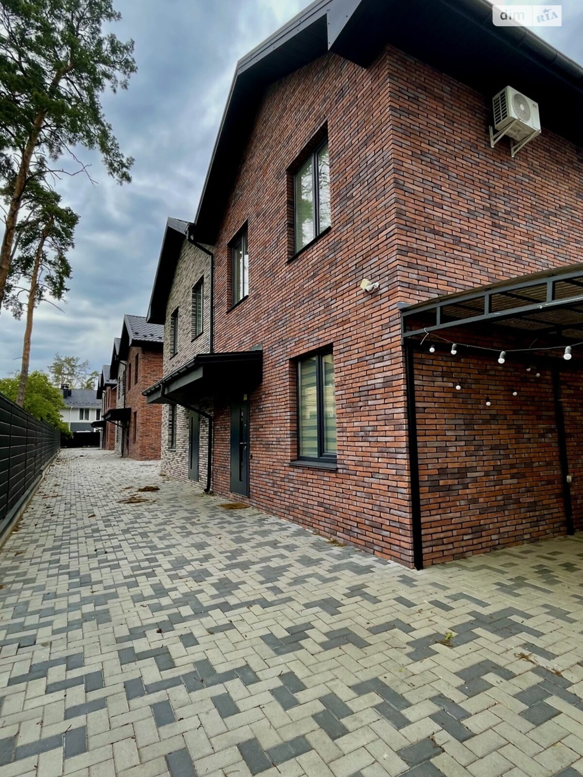 двоповерховий дуплекс, 110 кв. м, керамічний блок. Продаж у Бучі фото 1 двоповерховий дуплекс, 110 кв. м, керамічний блок. Продаж у Бучі фото 1