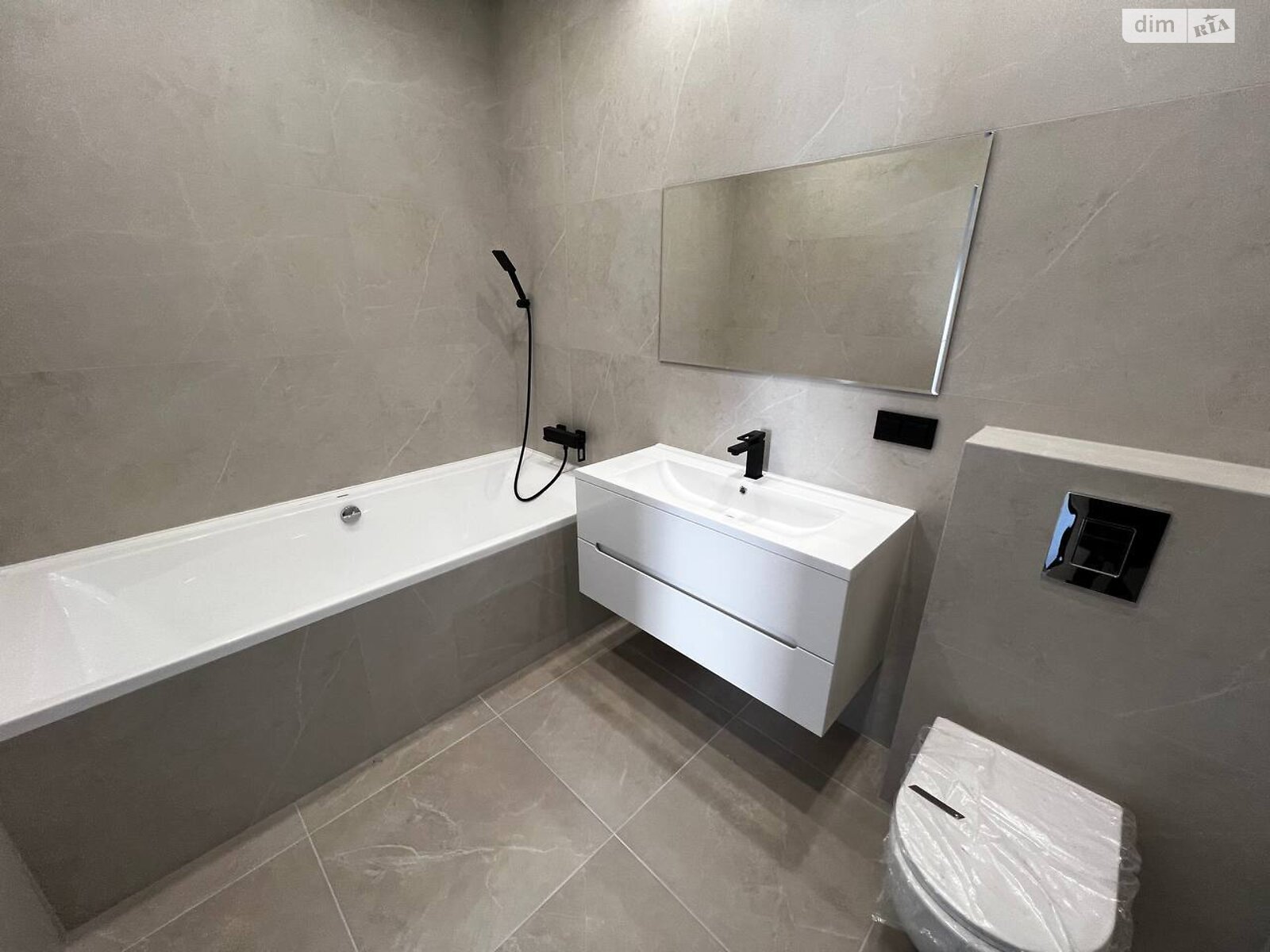 двухэтажный дуплекс, 126 кв. м, кирпич. Продажа в Буче фото 1 двухэтажный дуплекс, 126 кв. м, кирпич. Продажа в Буче фото 1