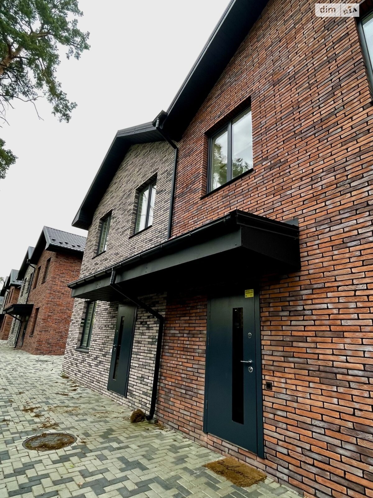 двухэтажный дуплекс, 116 кв. м, керамический блок. Продажа в Буче фото 1 двухэтажный дуплекс, 116 кв. м, керамический блок. Продажа в Буче фото 1
