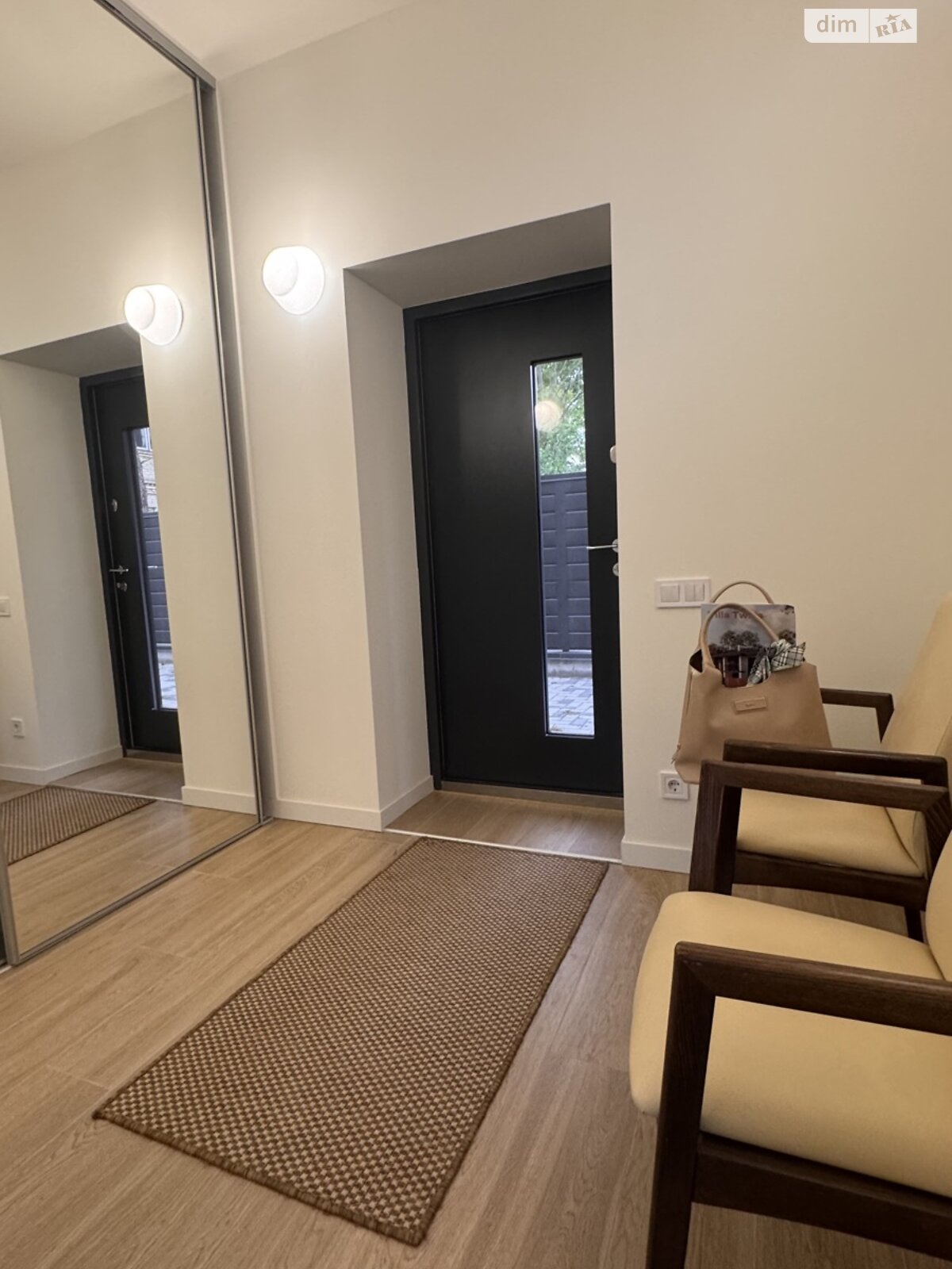 двоповерховий дуплекс, 111.8 кв. м, цегла. Продаж у Бучі фото 1 двоповерховий дуплекс, 111.8 кв. м, цегла. Продаж у Бучі фото 1