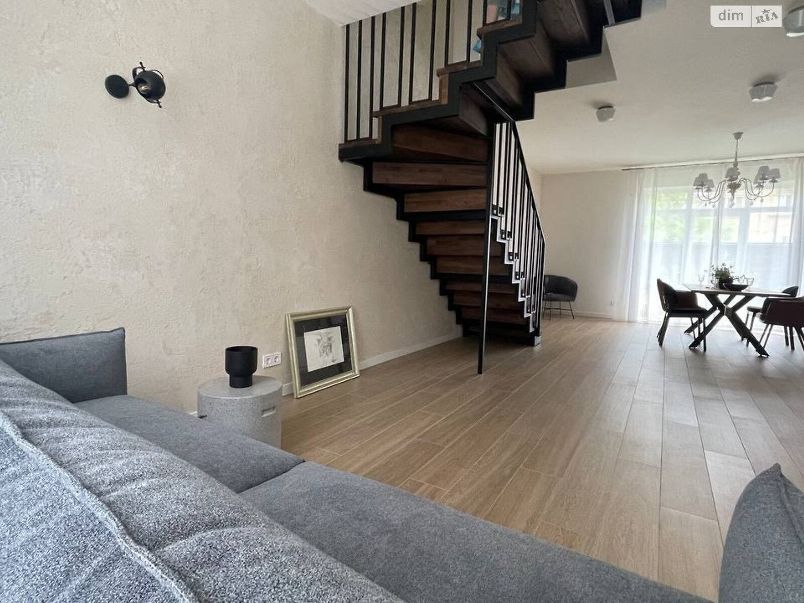 двоповерховий дуплекс, 111.8 кв. м, цегла. Продаж у Бучі фото 1 двоповерховий дуплекс, 111.8 кв. м, цегла. Продаж у Бучі фото 1