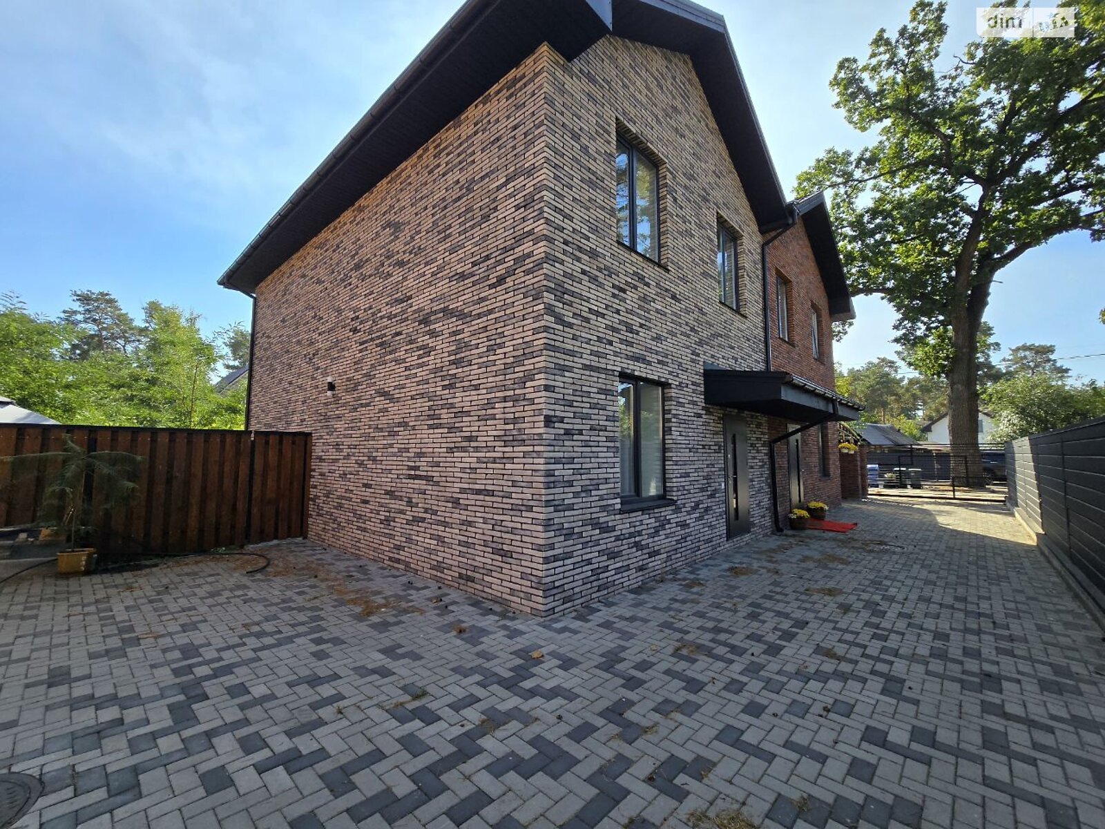 двоповерховий дуплекс, 110 кв. м, кирпич. Продаж у Бучі фото 1