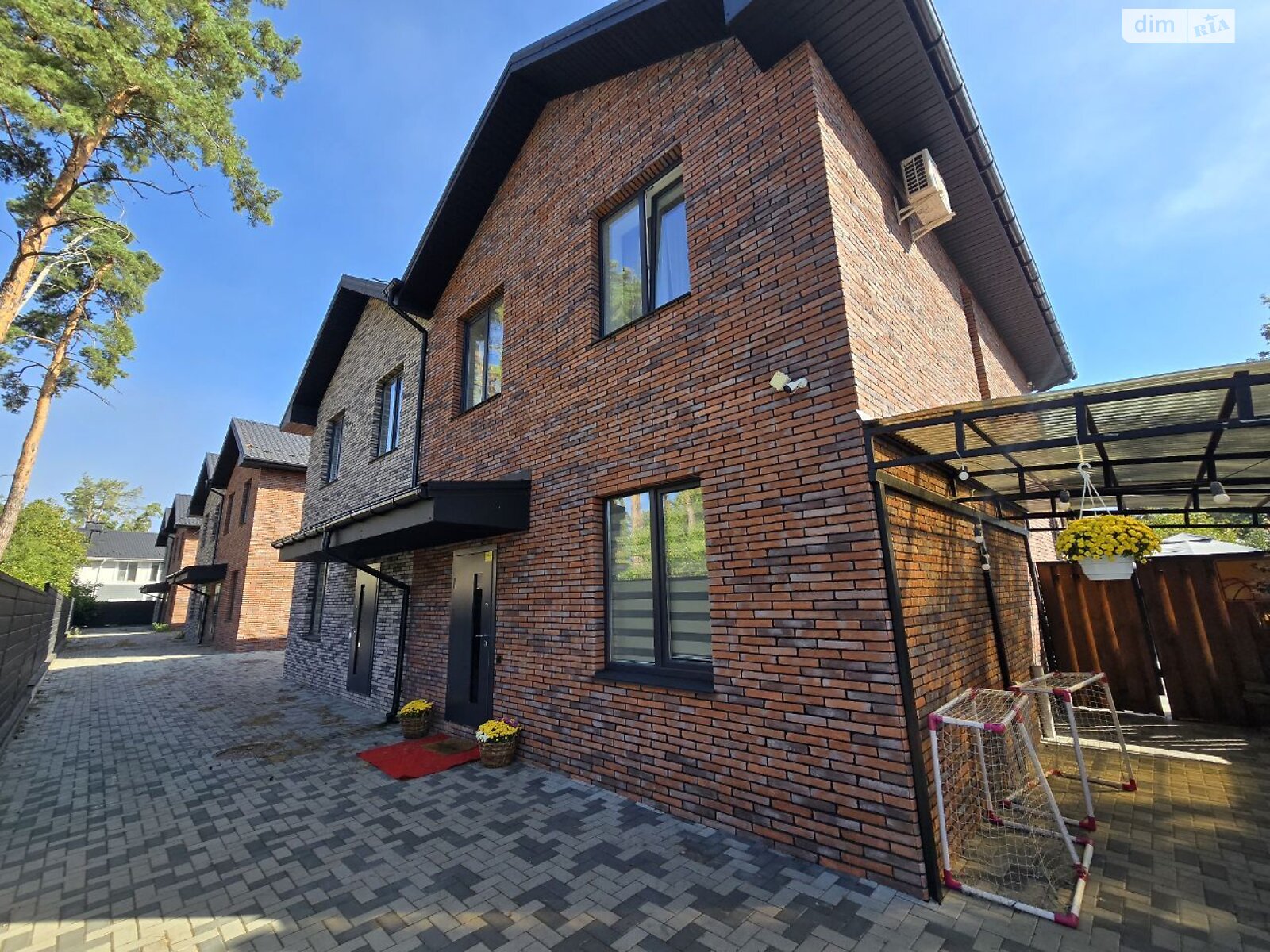 двоповерховий дуплекс, 110 кв. м, кирпич. Продаж у Бучі фото 1
