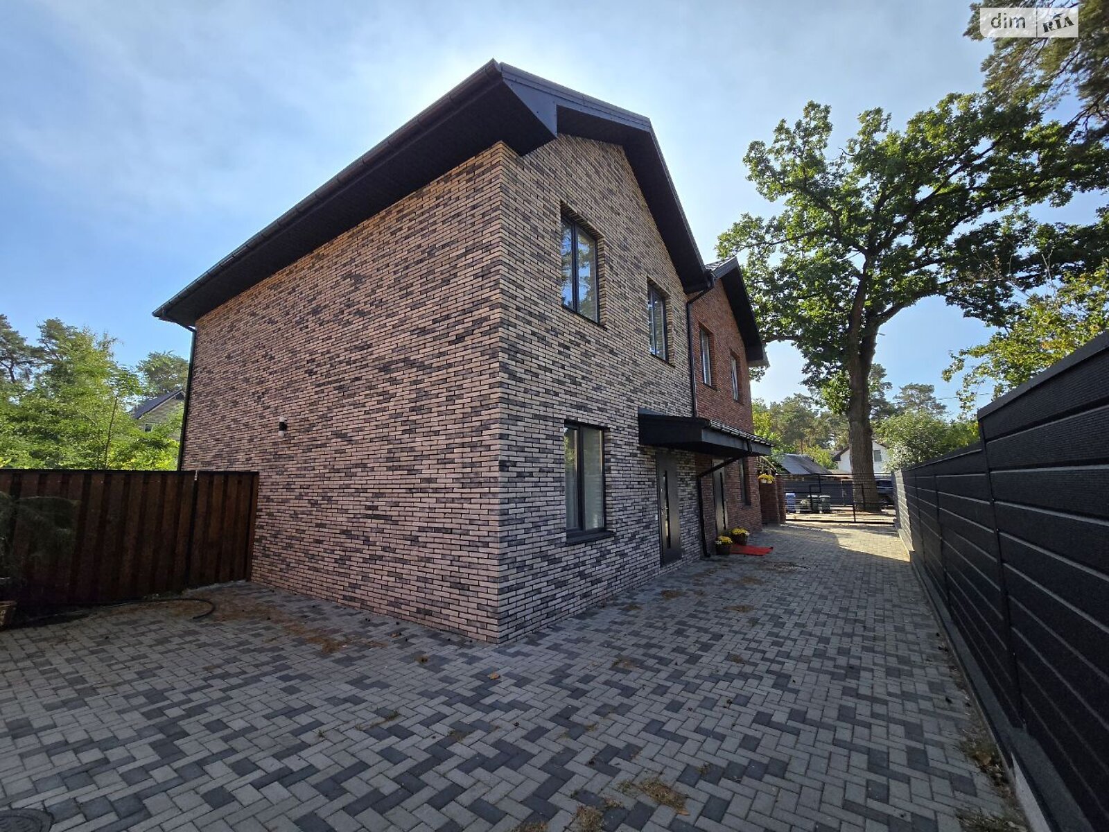 двоповерховий дуплекс, 110 кв. м, кирпич. Продаж у Бучі фото 1