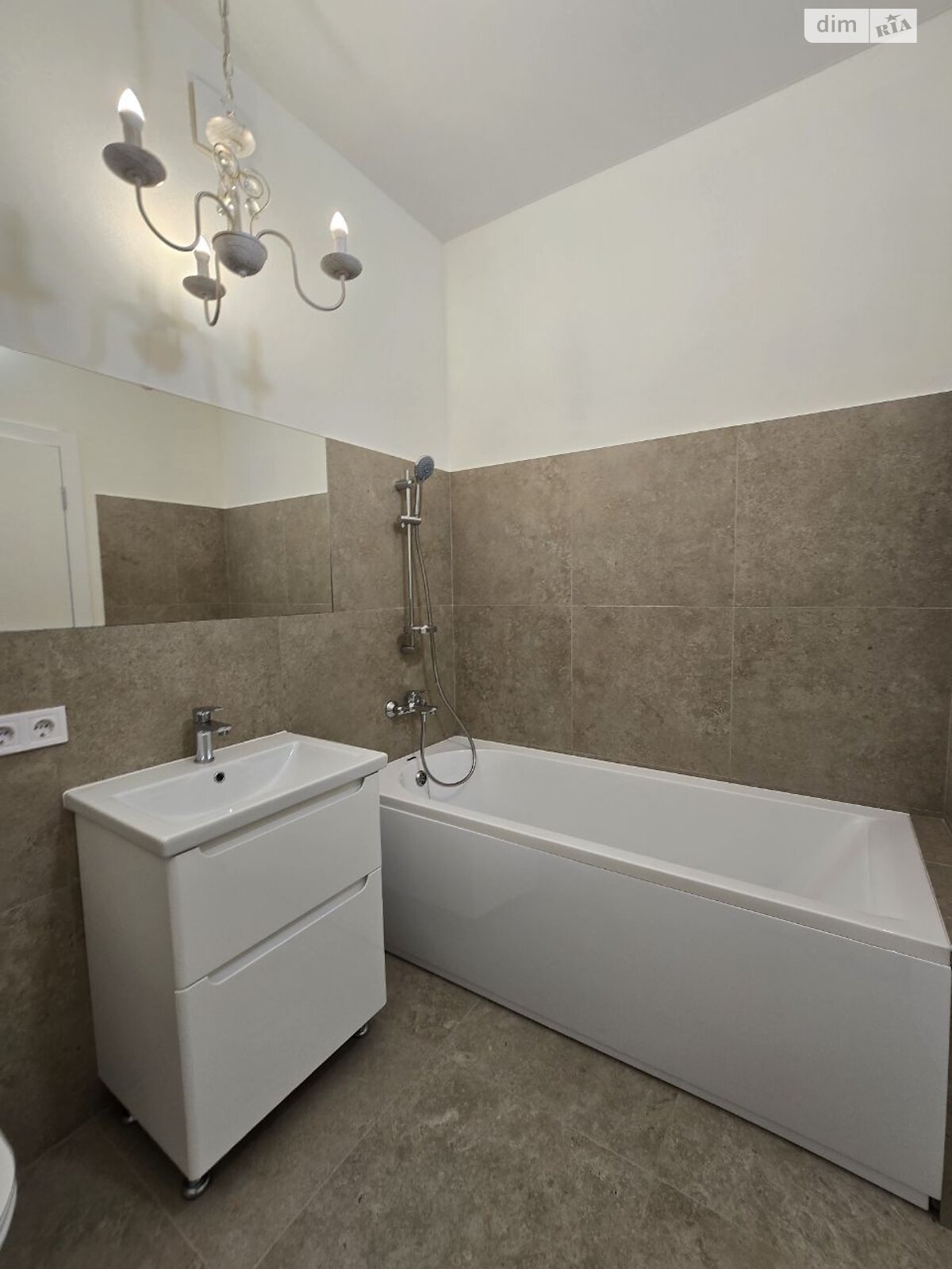 двоповерховий дуплекс, 110 кв. м, кирпич. Продаж у Бучі фото 1