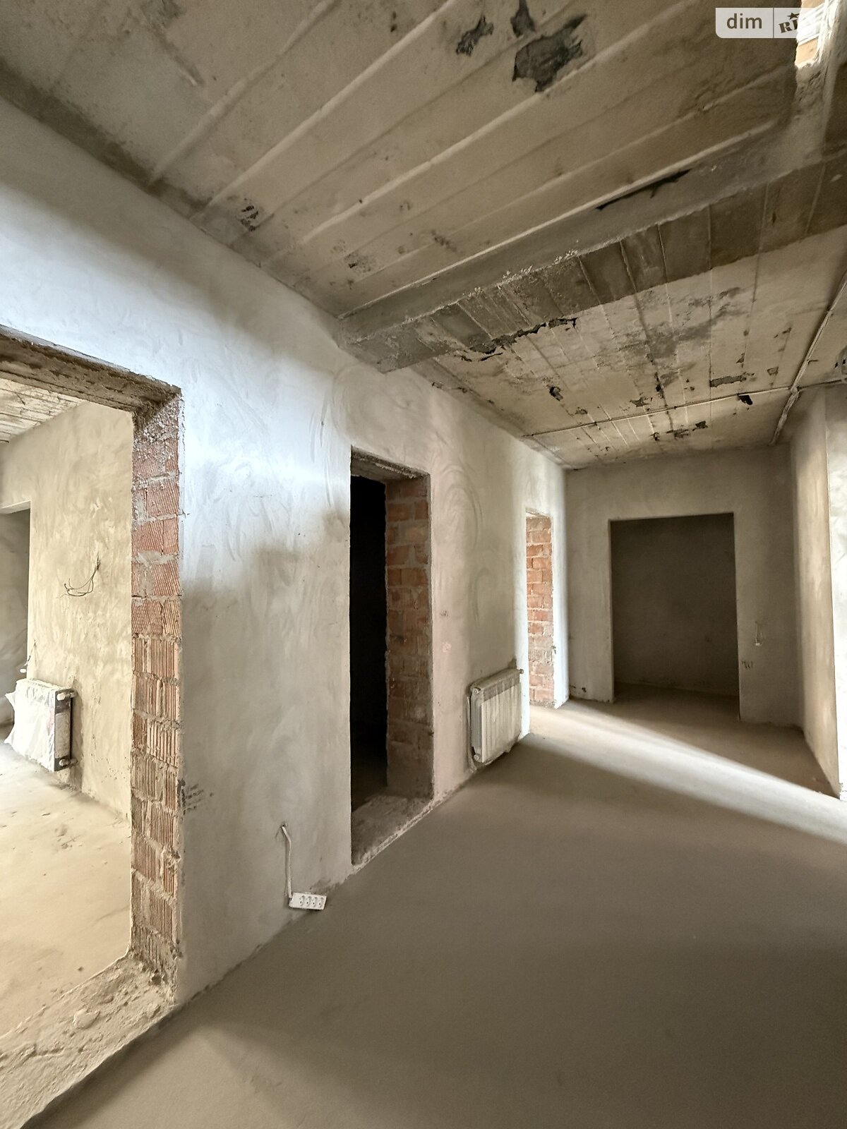 триповерховий дуплекс, 340 кв. м, кирпич. Продаж у Чернівцях фото 1 триповерховий дуплекс, 340 кв. м, кирпич. Продаж у Чернівцях фото 1