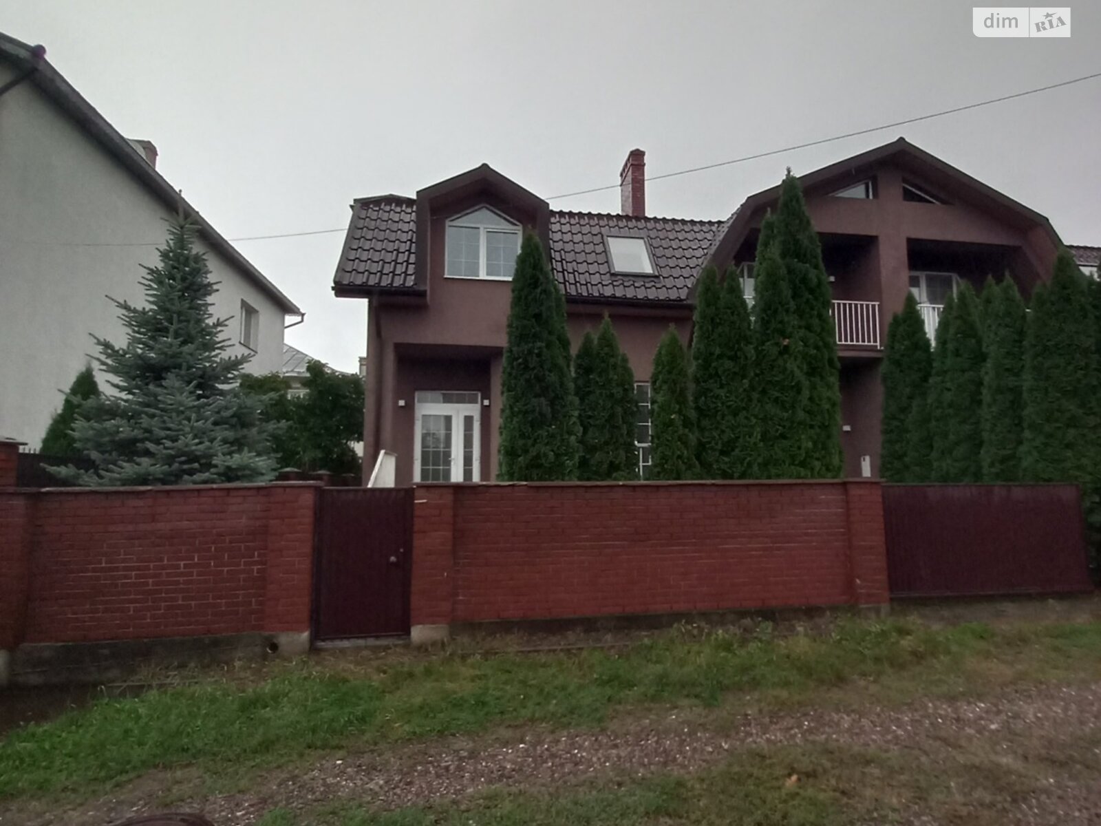 двухэтажный дуплекс, 365 кв. м, кирпич. Продажа в Черновцах район Шевченковский фото 1 двухэтажный дуплекс, 365 кв. м, кирпич. Продажа в Черновцах район Шевченковский фото 1