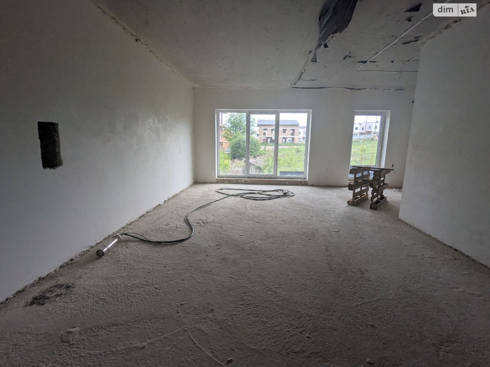 трехэтажный дуплекс, 220 кв. м, кирпич. Продажа в Черновцах район Шевченковский фото 1 трехэтажный дуплекс, 220 кв. м, кирпич. Продажа в Черновцах район Шевченковский фото 1