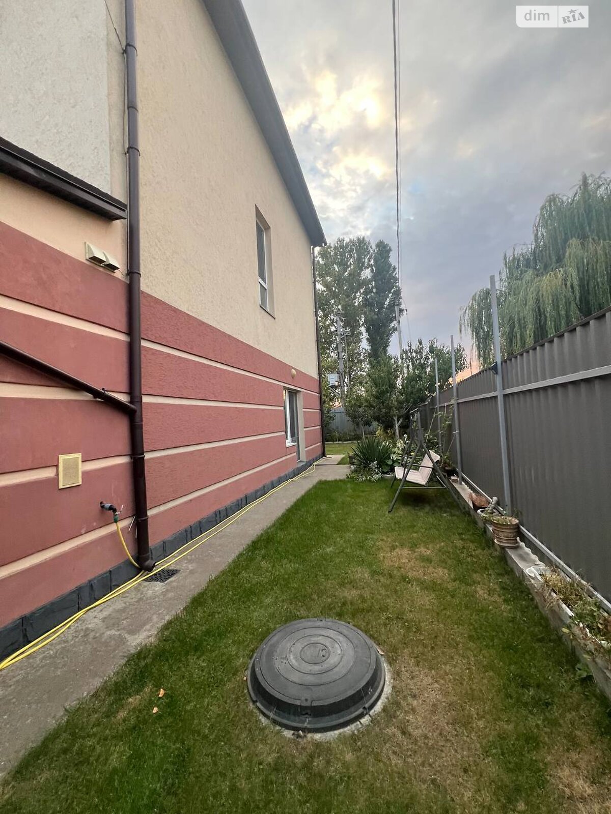 трехэтажный дуплекс, 130.3 кв. м, монолит. Продажа в Чубинском фото 1 трехэтажный дуплекс, 130.3 кв. м, монолит. Продажа в Чубинском фото 1