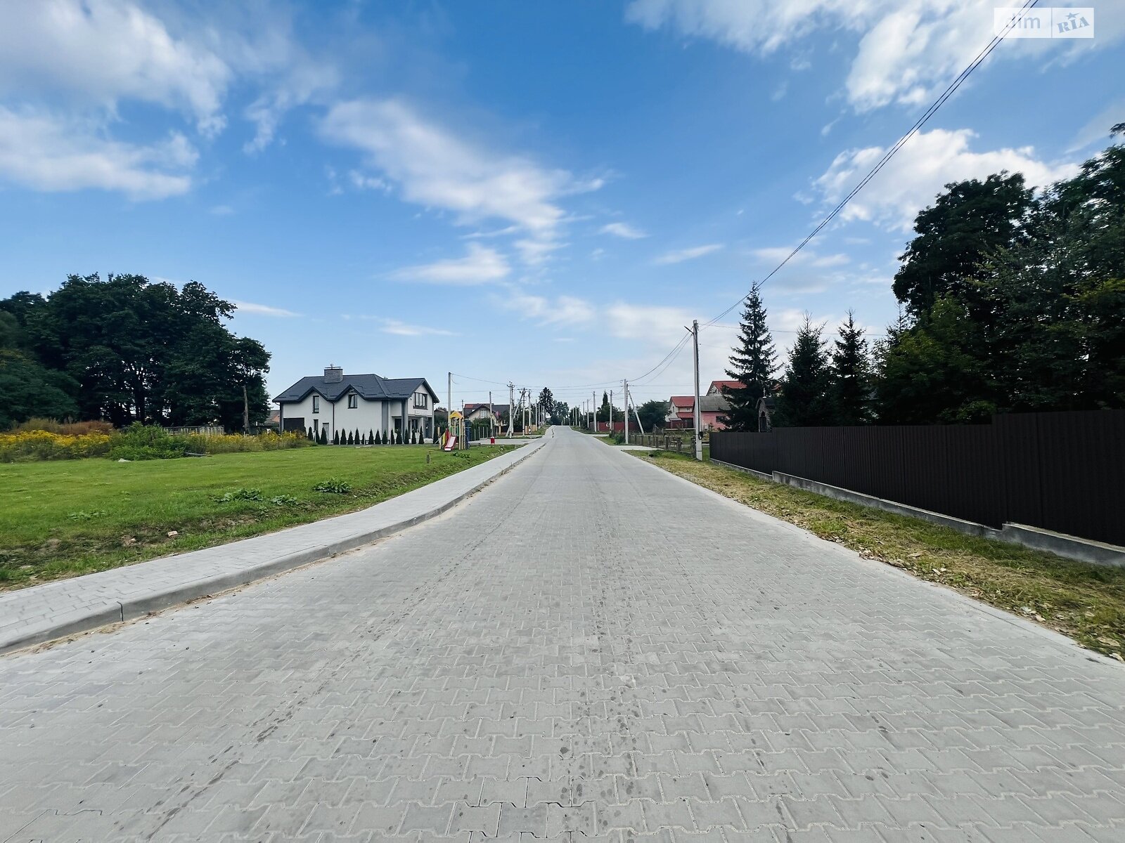 двухэтажный дуплекс, 130 кв. м, кирпич. Продажа в Домажире фото 1 двухэтажный дуплекс, 130 кв. м, кирпич. Продажа в Домажире фото 1