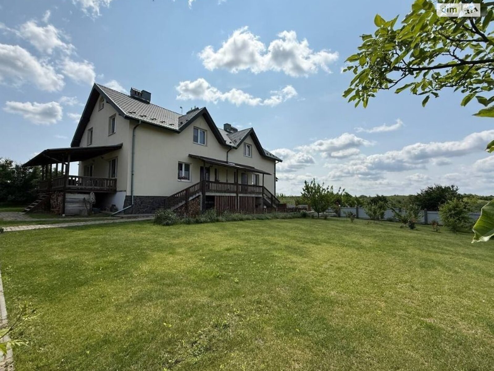 двухэтажный дуплекс, 388.3 кв. м, кирпич. Продажа в Дублянах район Дубляны фото 1 двухэтажный дуплекс, 388.3 кв. м, кирпич. Продажа в Дублянах район Дубляны фото 1