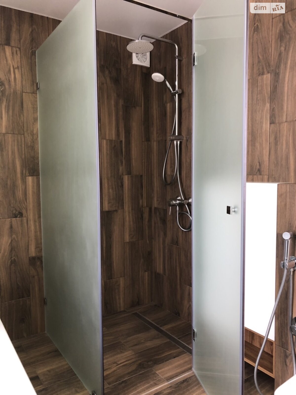 двоповерховий дуплекс, 151 кв. м, цегла. Продаж у Гаях Чумакових фото 1 двоповерховий дуплекс, 151 кв. м, цегла. Продаж у Гаях Чумакових фото 1