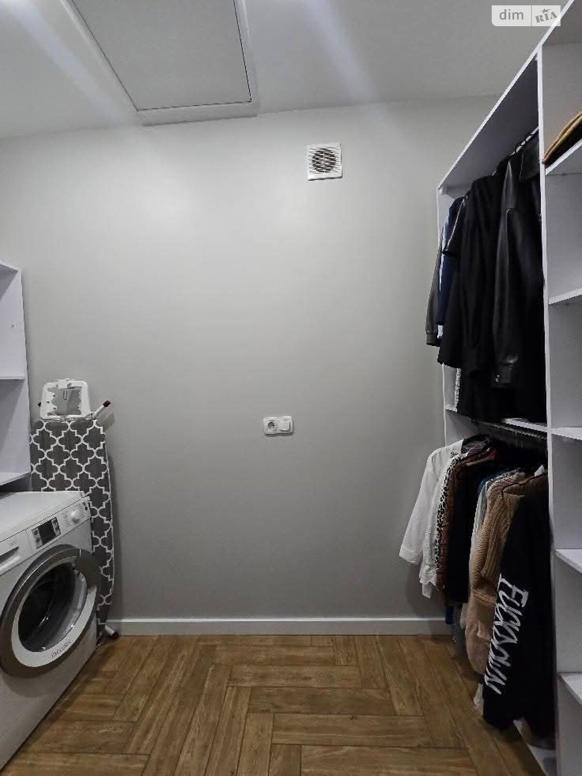 двухэтажный дуплекс, 183 кв. м, кирпич. Продажа в Гаях Чумаковых фото 1 двухэтажный дуплекс, 183 кв. м, кирпич. Продажа в Гаях Чумаковых фото 1