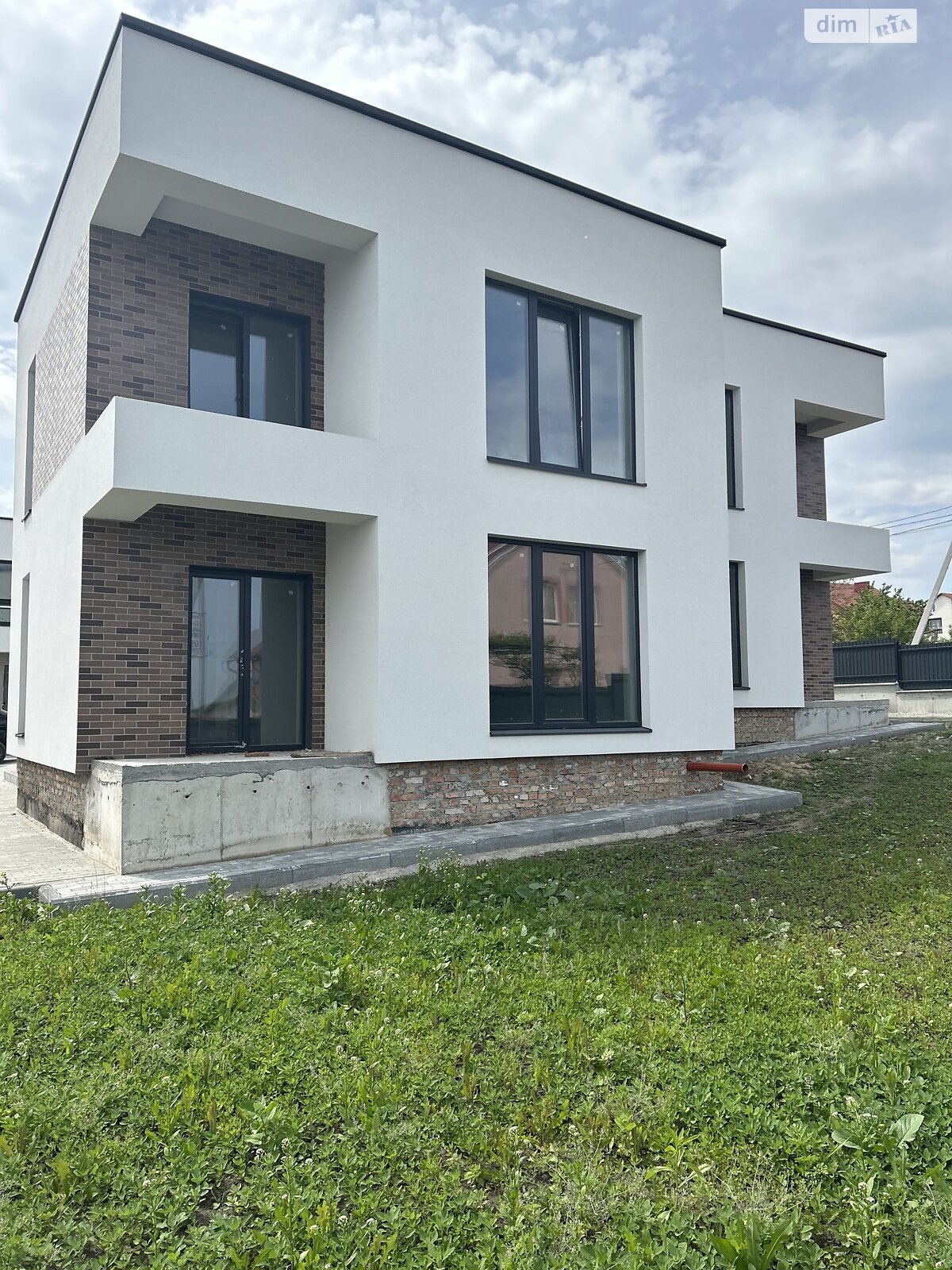 двухэтажный дуплекс, 160 кв. м, кирпич. Продажа в Гаях-Гречинских фото 1 двухэтажный дуплекс, 160 кв. м, кирпич. Продажа в Гаях-Гречинских фото 1