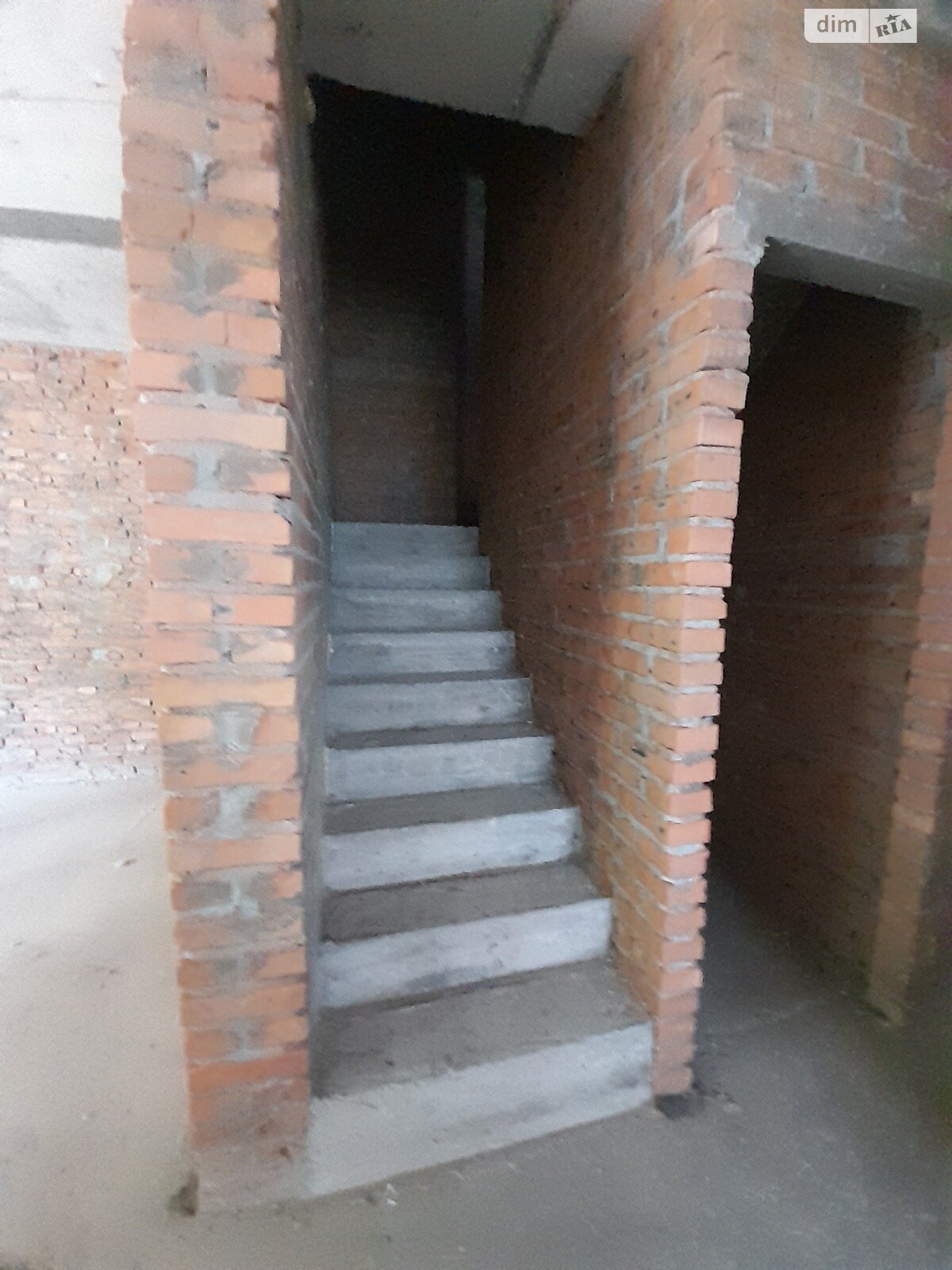 триповерховий дуплекс, 144 кв. м, цегла. Продаж у Гатне фото 1 триповерховий дуплекс, 144 кв. м, цегла. Продаж у Гатне фото 1