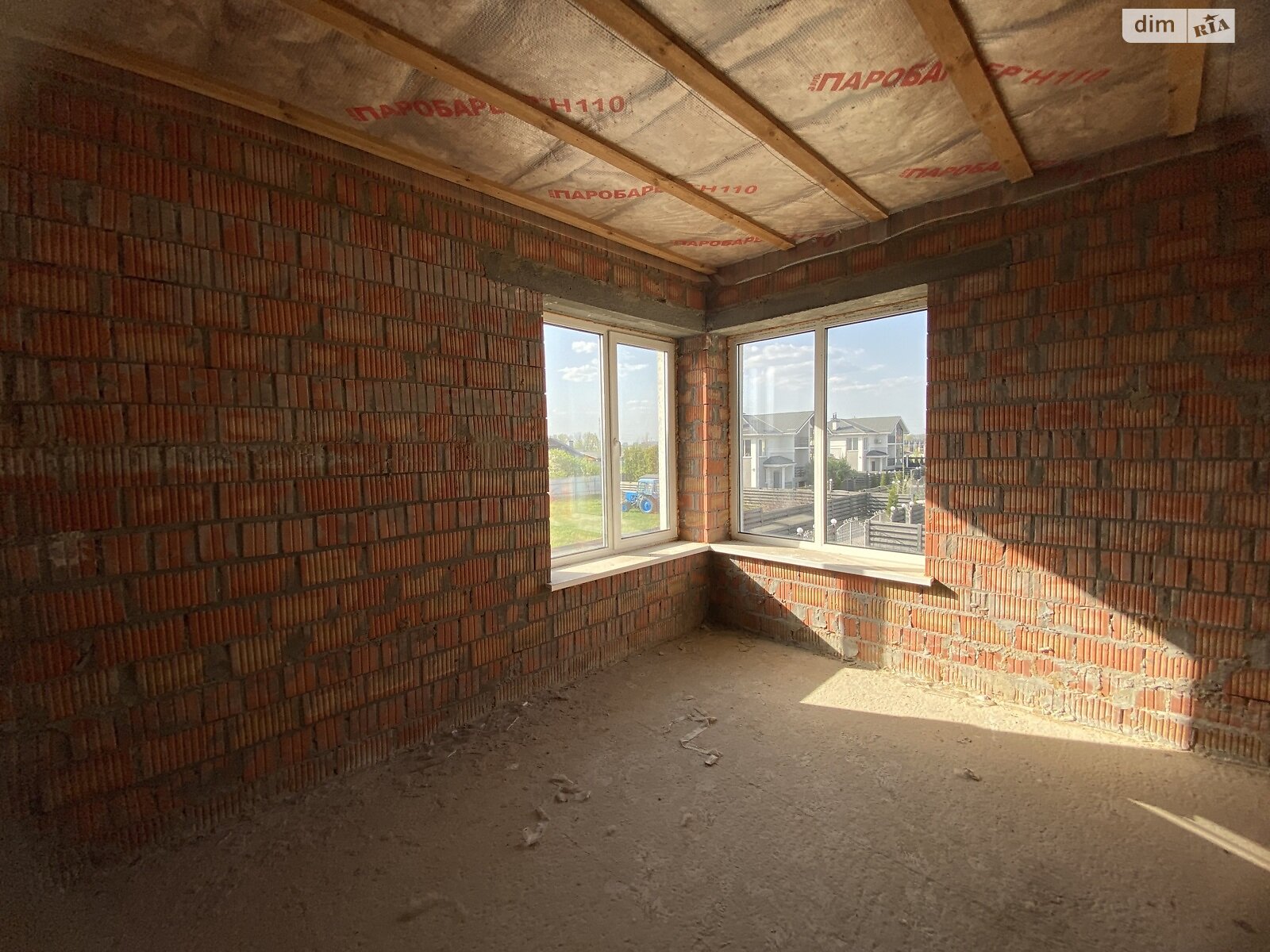 трехэтажный дуплекс, 160 кв. м, кирпич. Продажа в Гатном фото 1 трехэтажный дуплекс, 160 кв. м, кирпич. Продажа в Гатном фото 1