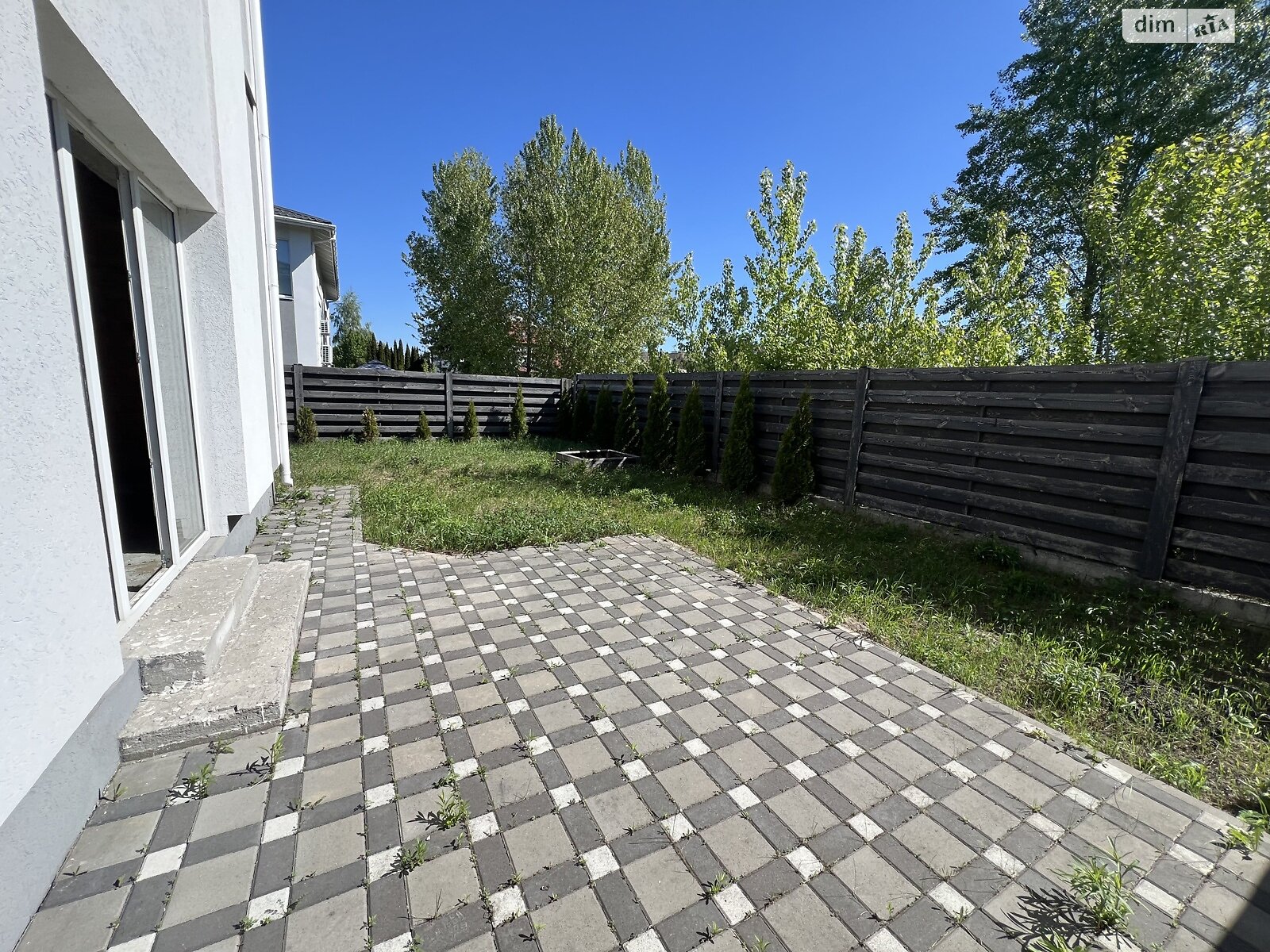 двоповерховий дуплекс, 160 кв. м, кирпич. Продаж у Гатне фото 1 двоповерховий дуплекс, 160 кв. м, кирпич. Продаж у Гатне фото 1