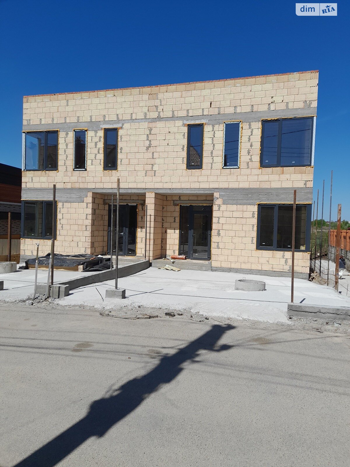 двоповерховий дуплекс, 140 кв. м, керамический блок. Продаж у Гатне фото 1 двоповерховий дуплекс, 140 кв. м, керамический блок. Продаж у Гатне фото 1
