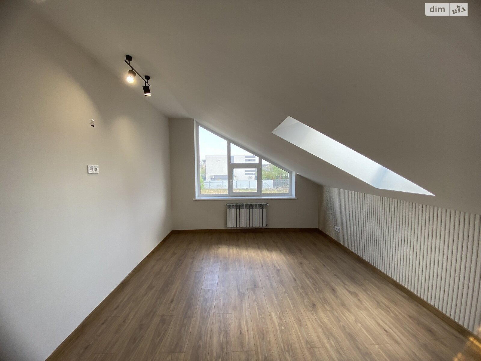 двухэтажный дуплекс, 155 кв. м, кирпич. Продажа в Гатном фото 1 двухэтажный дуплекс, 155 кв. м, кирпич. Продажа в Гатном фото 1