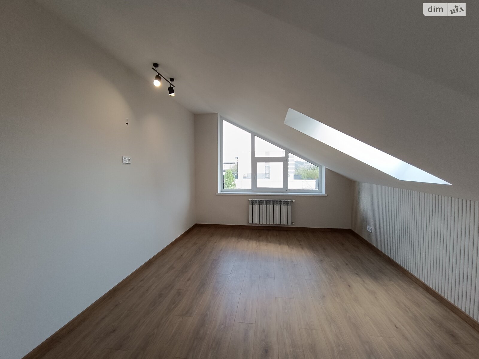 двухэтажный дуплекс, 150 кв. м, кирпич. Продажа в Гатном фото 1 двухэтажный дуплекс, 150 кв. м, кирпич. Продажа в Гатном фото 1