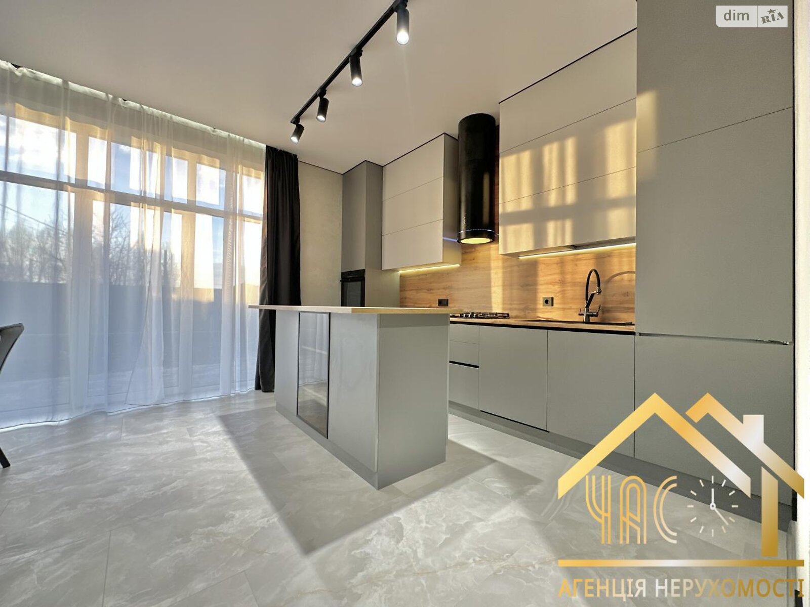 двоповерховий дуплекс, 112 кв. м, кирпич. Продаж у Гатне фото 1