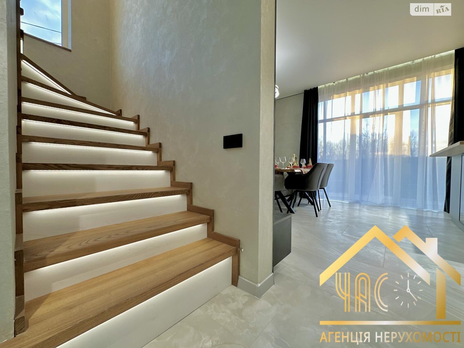 двоповерховий дуплекс, 112 кв. м, кирпич. Продаж у Гатне фото 1