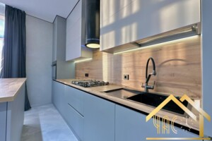 двоповерховий дуплекс, 112 кв. м, кирпич. Продаж у Гатне фото 2