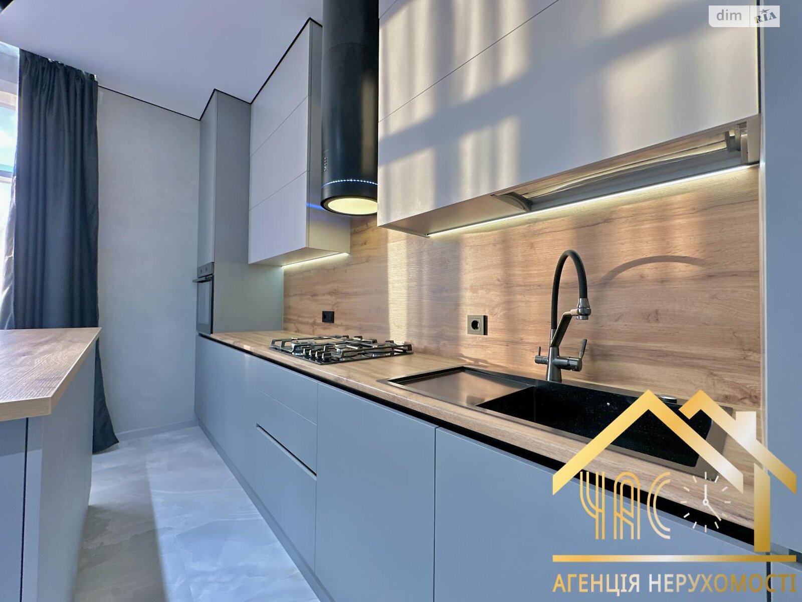 двоповерховий дуплекс, 112 кв. м, кирпич. Продаж у Гатне фото 1