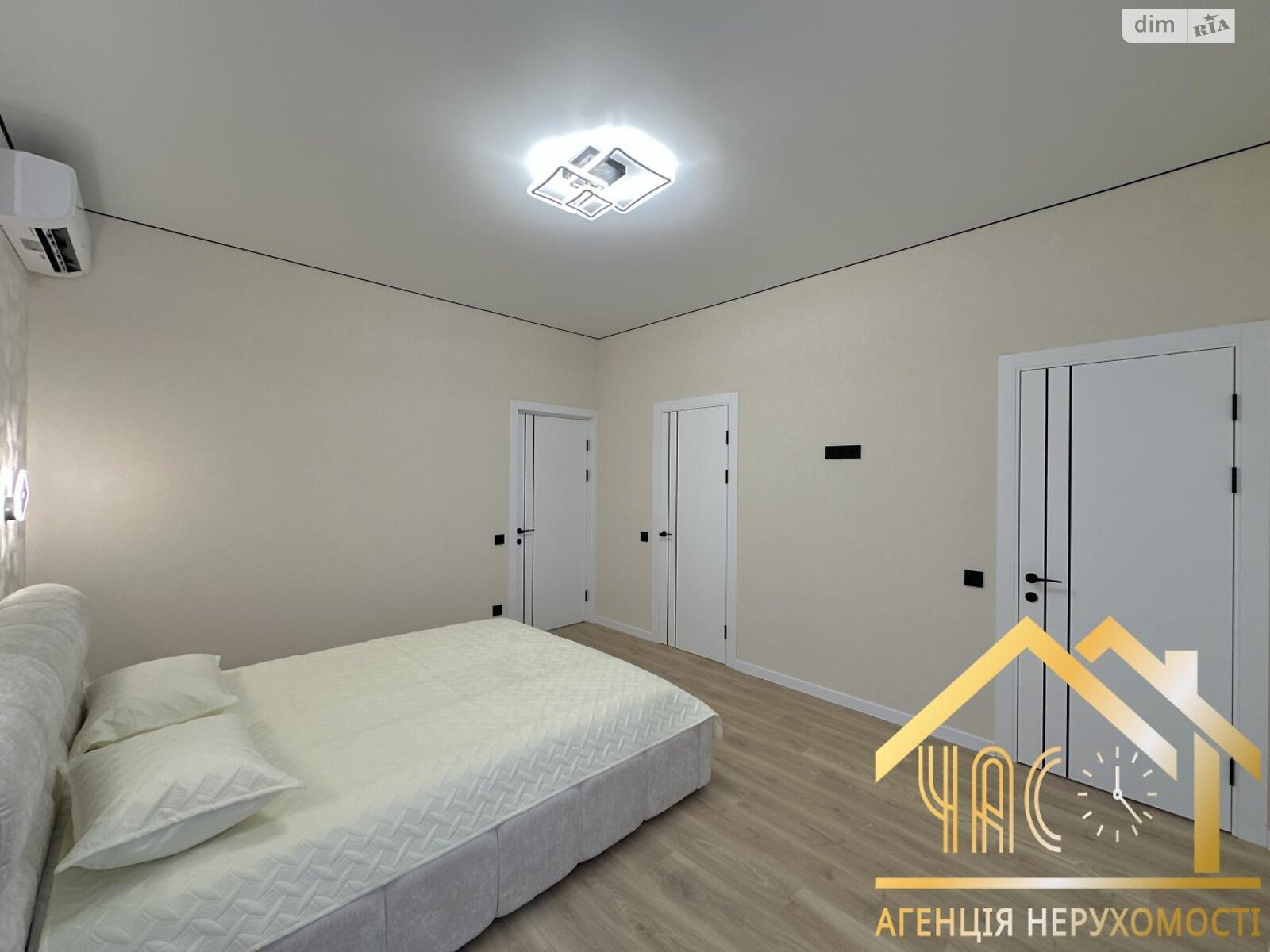 двоповерховий дуплекс, 112 кв. м, кирпич. Продаж у Гатне фото 1