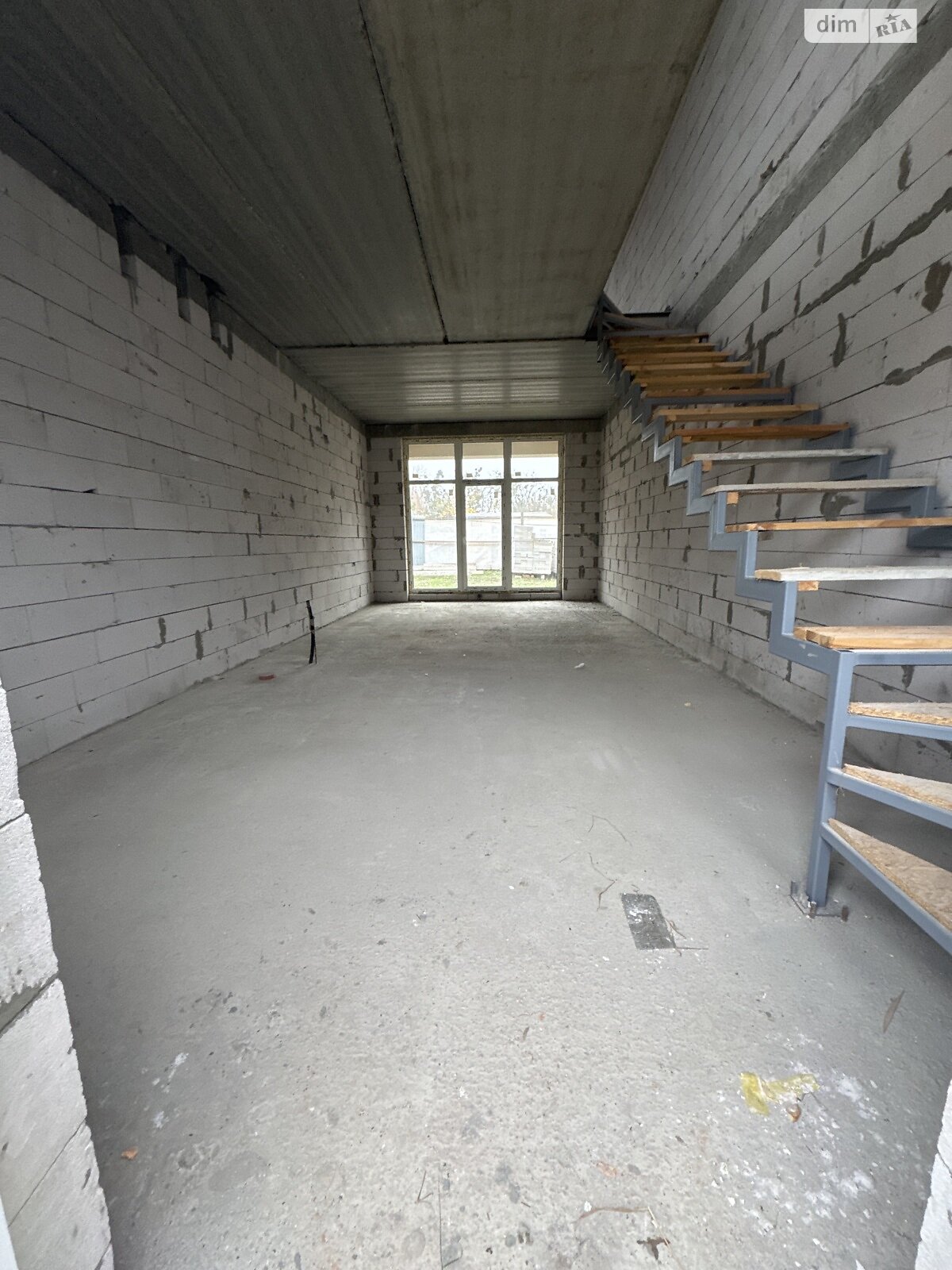 двухэтажный дуплекс, 79 кв. м, керамзитобетон. Продажа в Горенке фото 1