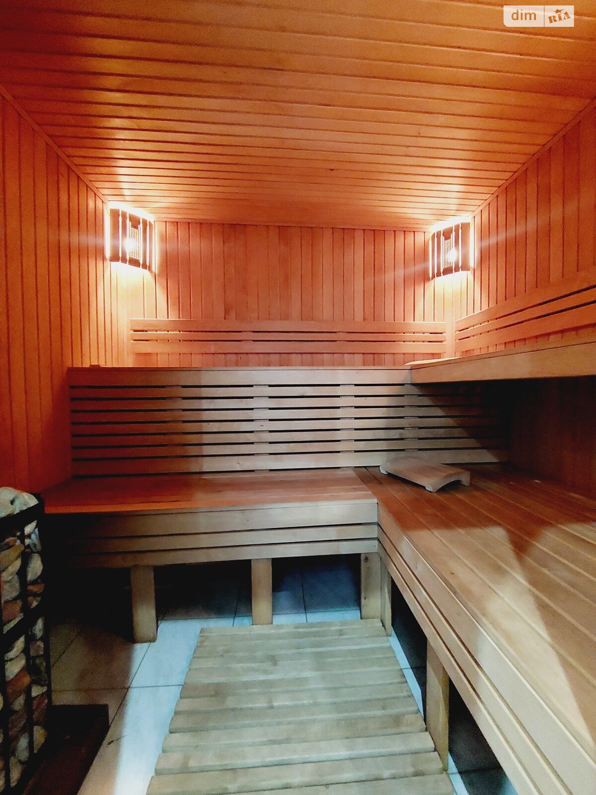 двоповерховий дуплекс, 227 кв. м, цегла. Продаж у Гостомелі фото 1 двоповерховий дуплекс, 227 кв. м, цегла. Продаж у Гостомелі фото 1