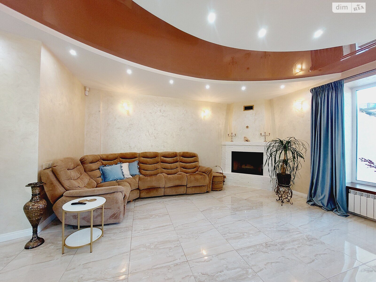 двоповерховий дуплекс, 227 кв. м, цегла. Продаж у Гостомелі фото 1 двоповерховий дуплекс, 227 кв. м, цегла. Продаж у Гостомелі фото 1