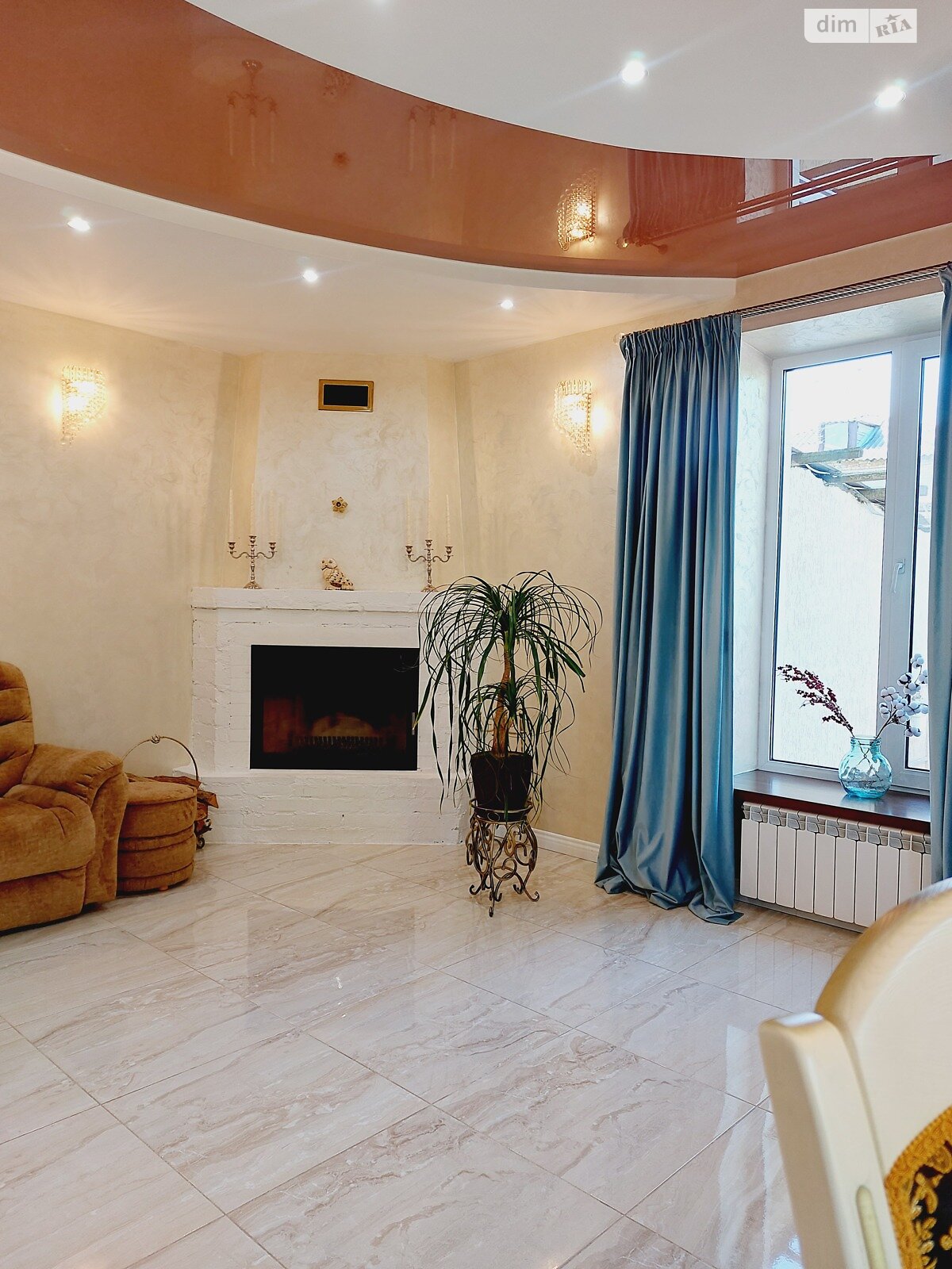 двоповерховий дуплекс, 227 кв. м, цегла. Продаж у Гостомелі фото 1 двоповерховий дуплекс, 227 кв. м, цегла. Продаж у Гостомелі фото 1