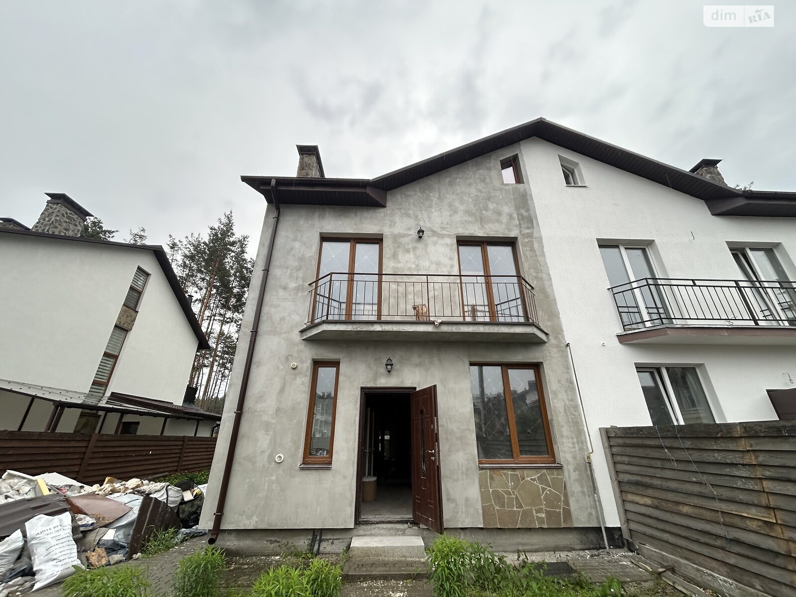 трехэтажный дуплекс, 167 кв. м, кирпич. Продажа в Гостомеле фото 1 трехэтажный дуплекс, 167 кв. м, кирпич. Продажа в Гостомеле фото 1