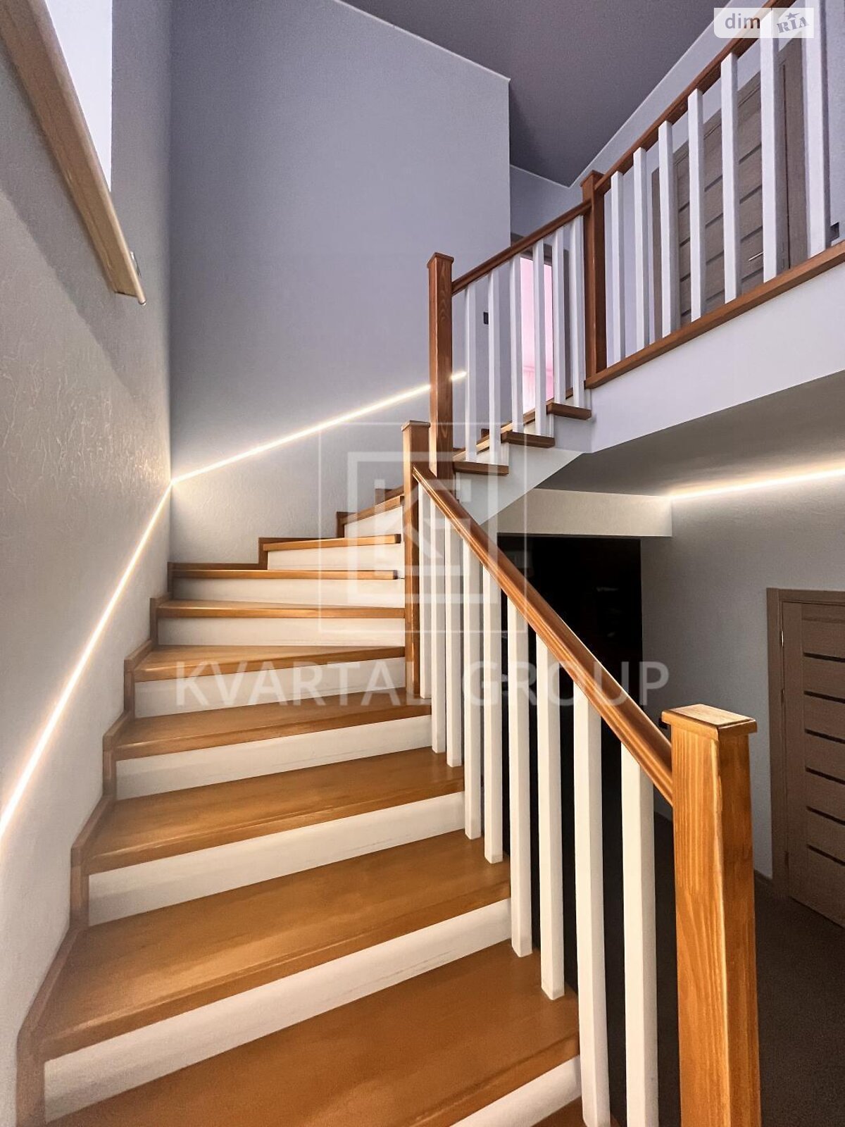 двухэтажный дуплекс, 121.3 кв. м, кирпич. Продажа в Гостомеле фото 1 двухэтажный дуплекс, 121.3 кв. м, кирпич. Продажа в Гостомеле фото 1