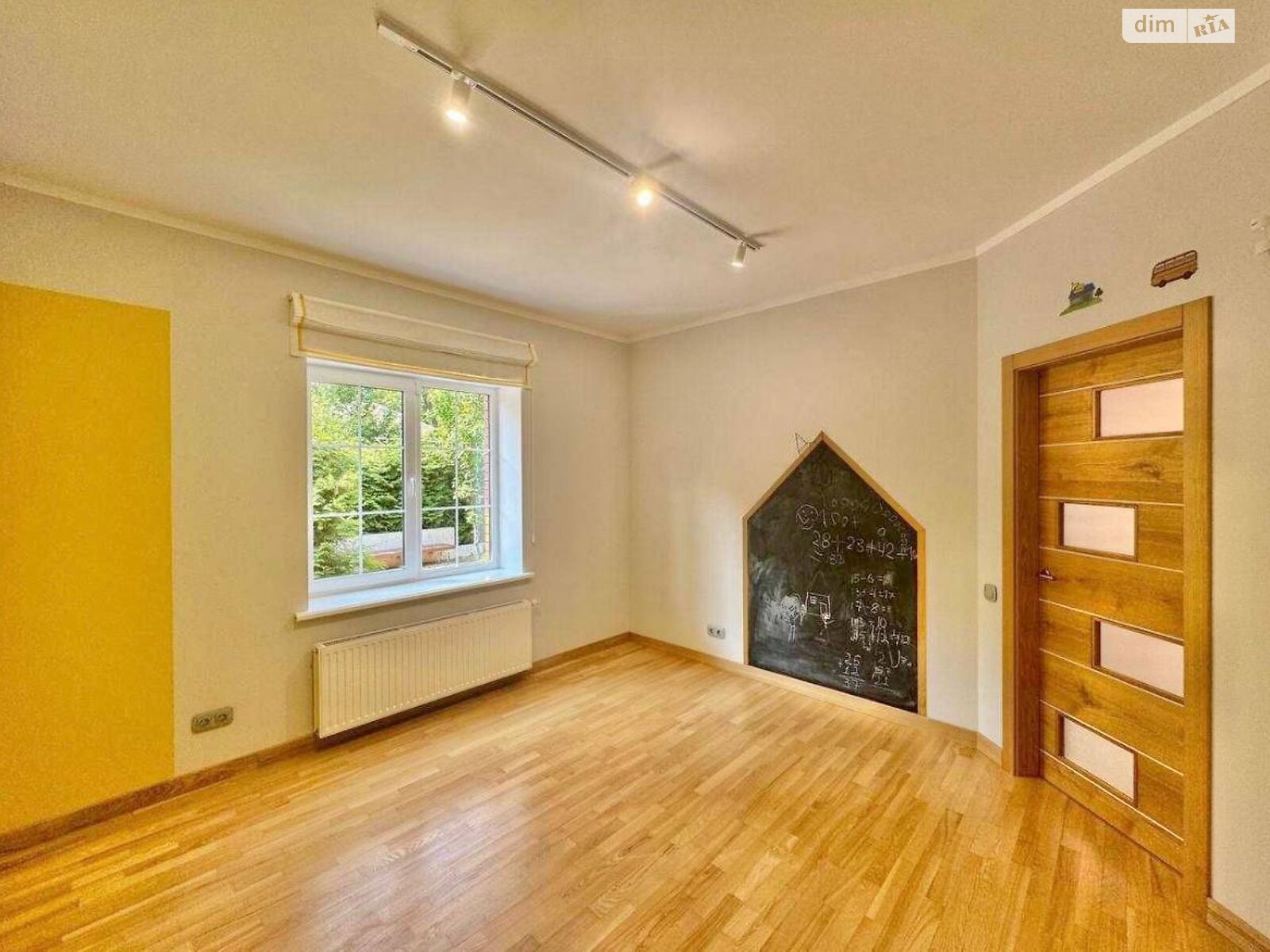 двухэтажный дуплекс, 250 кв. м, кирпич. Продажа в Ирпене фото 1